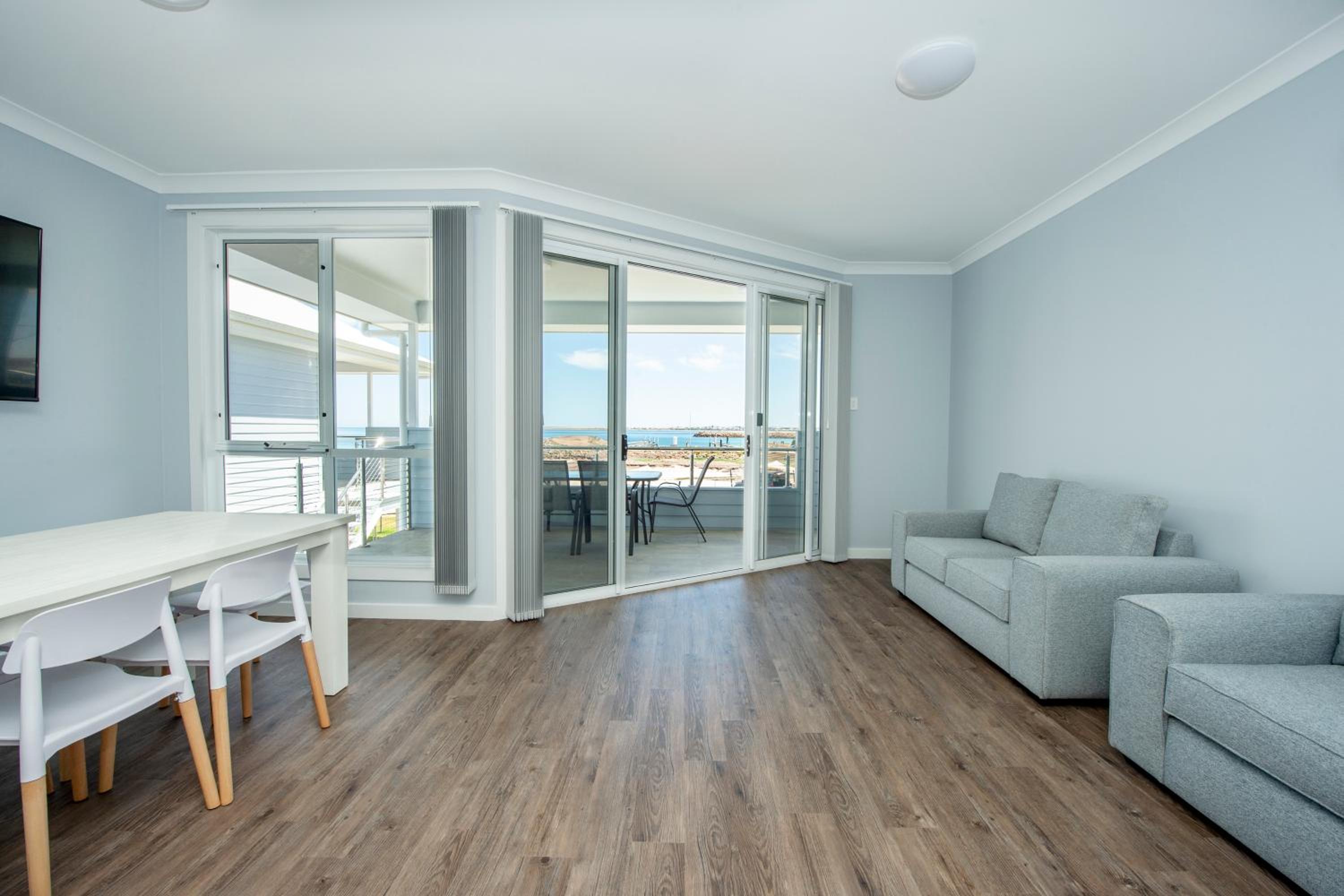 Family Suite with Balcony - Photo 1