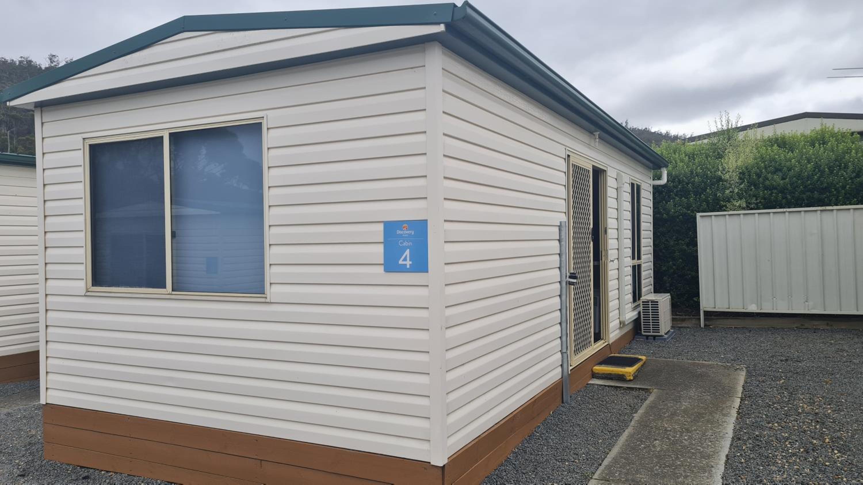 Economy Studio Cabin - Double photo 2