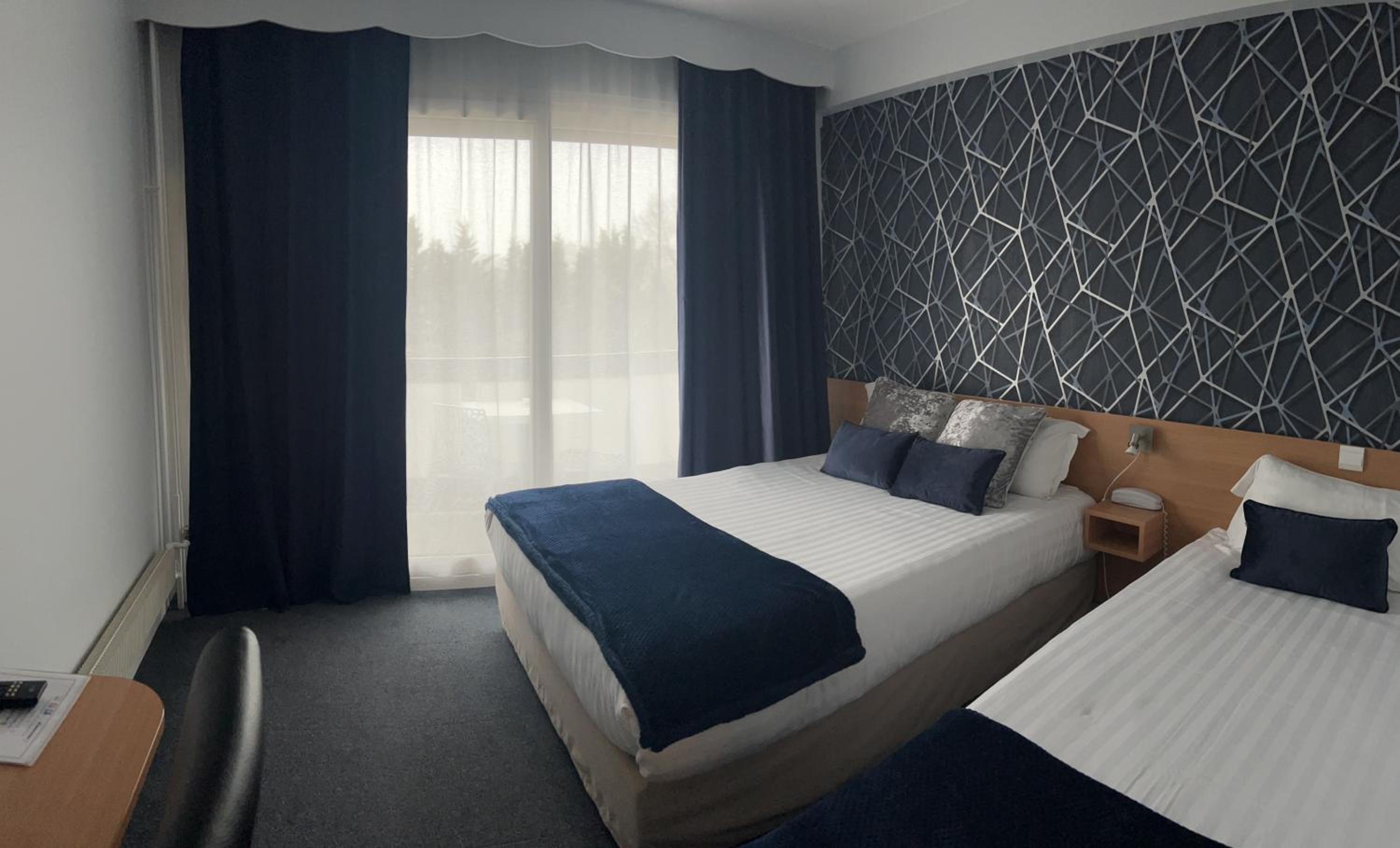 Comfort Twin Room - Photo 10