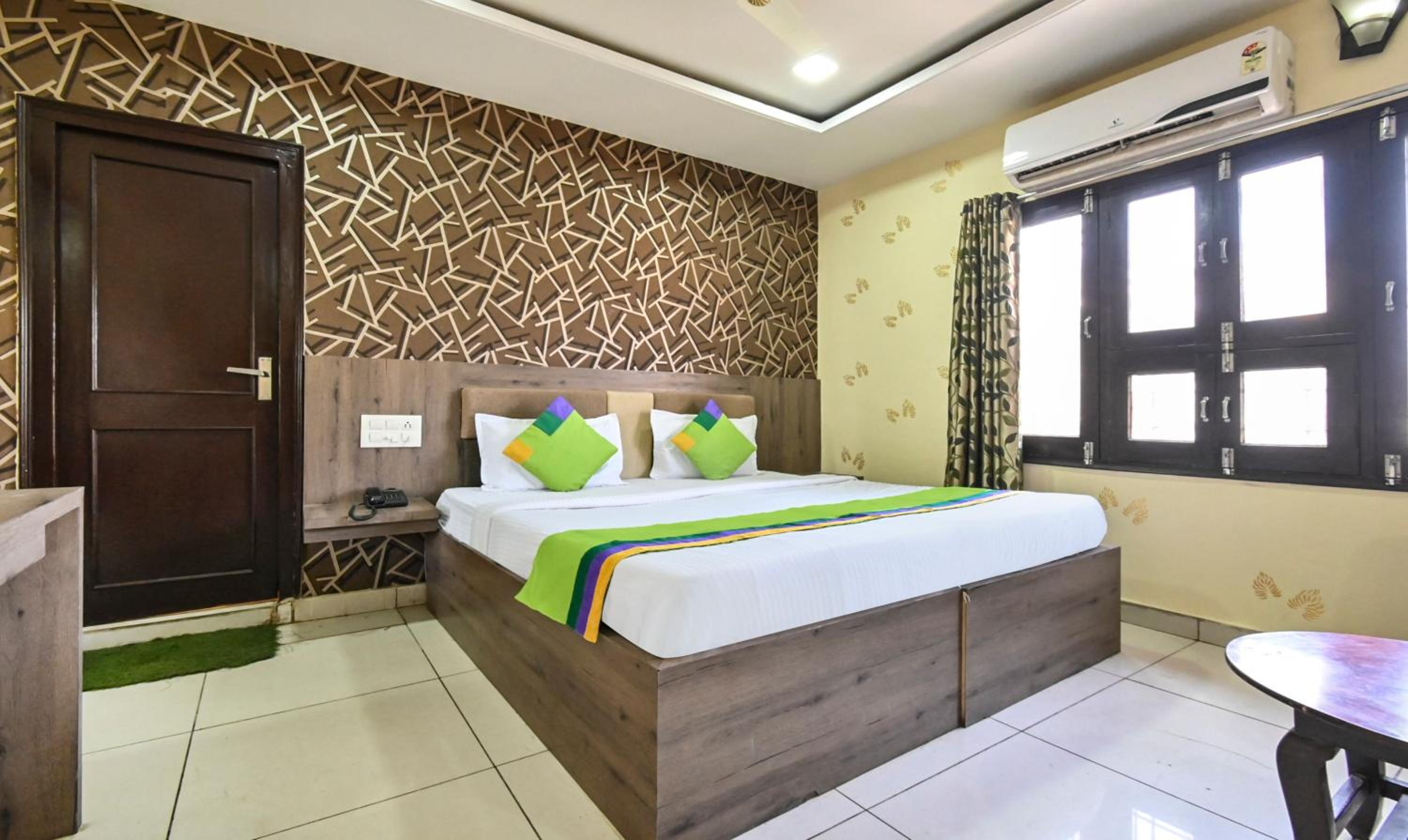 Deluxe Double Room photo 3