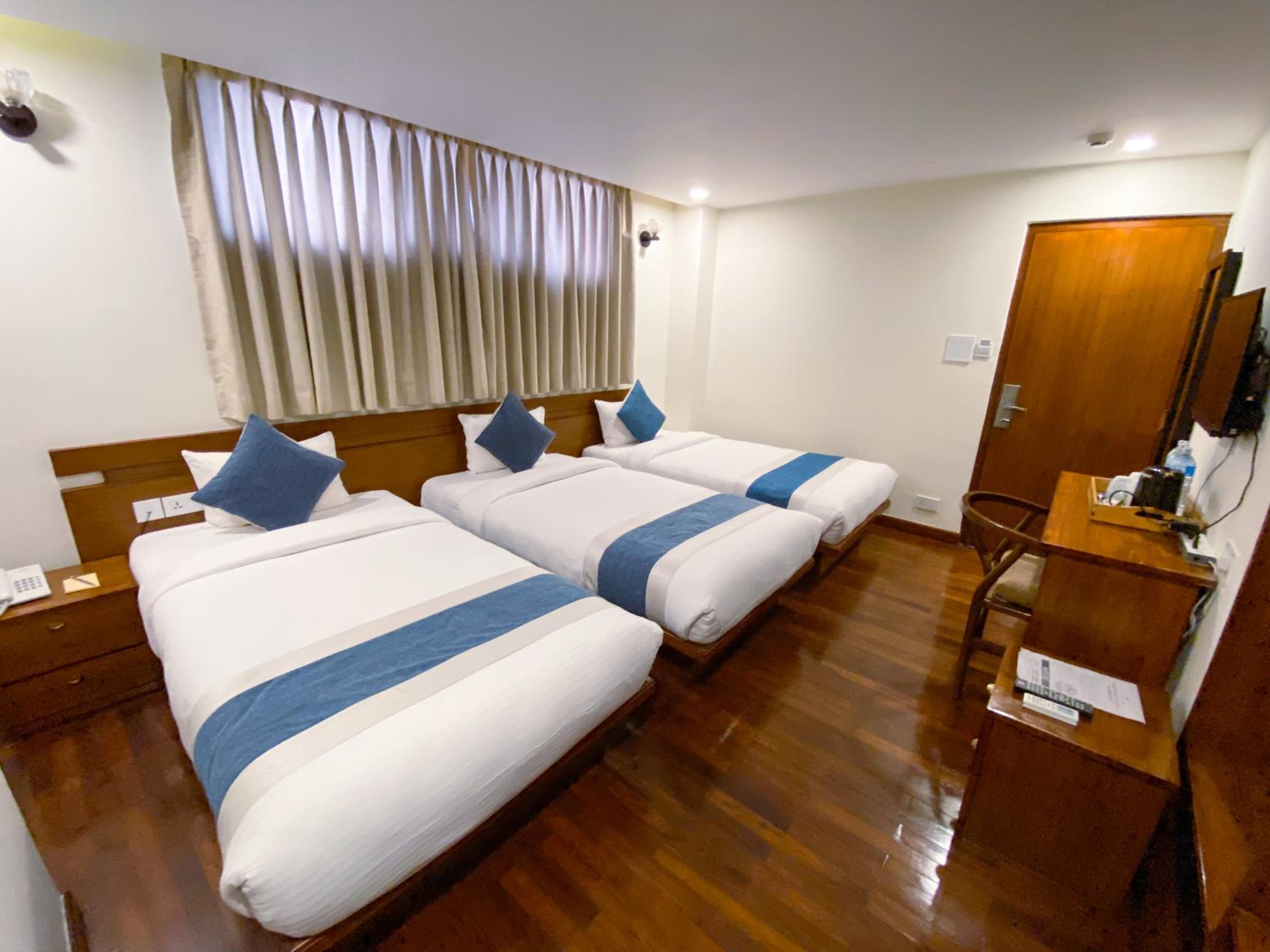 Deluxe Triple Room - Photo 4