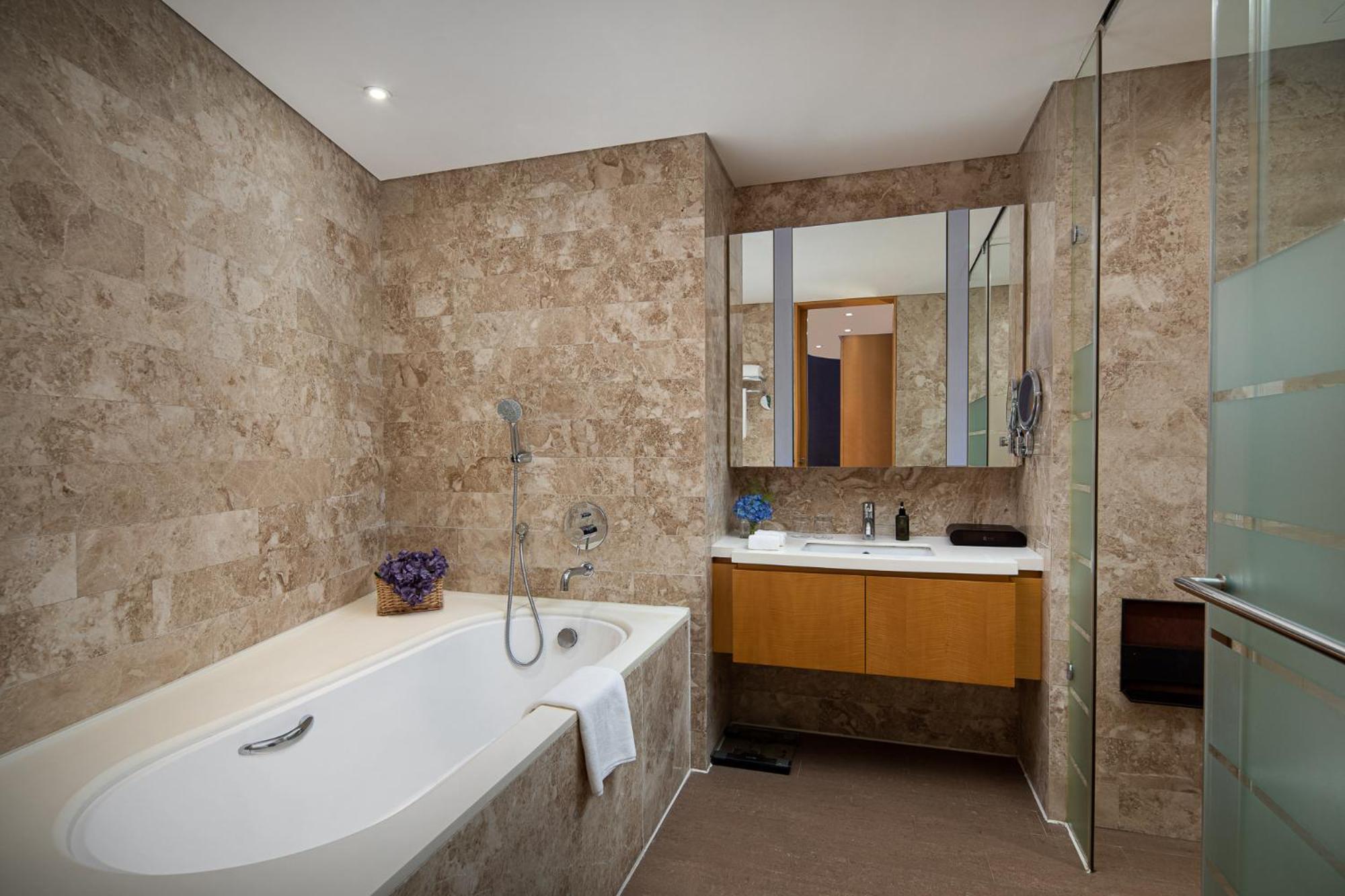 Premier One-Bedroom Apartment - Photo 9