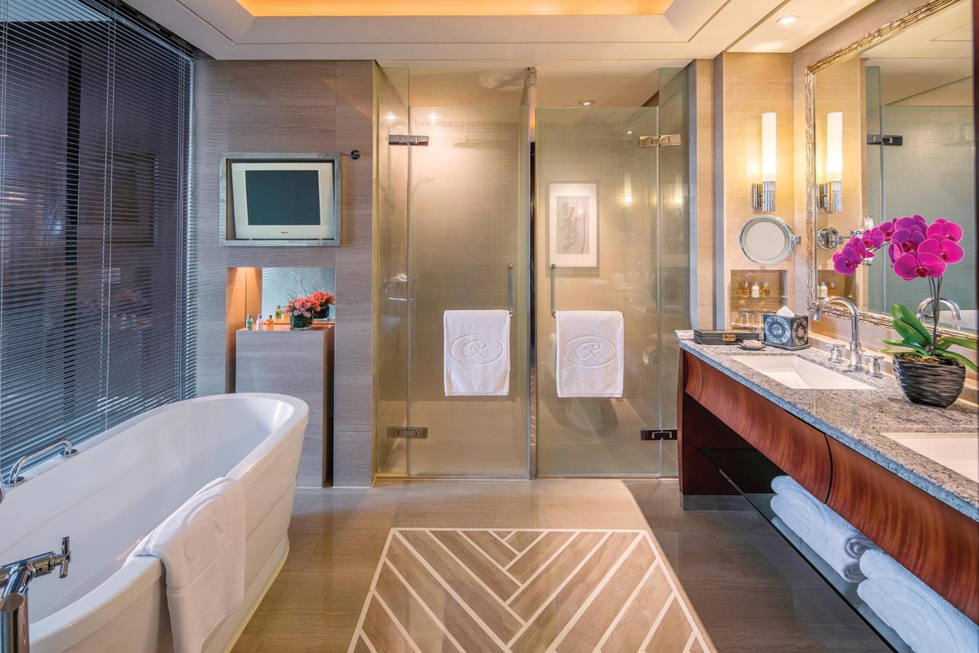 King Suite - Photo 4
