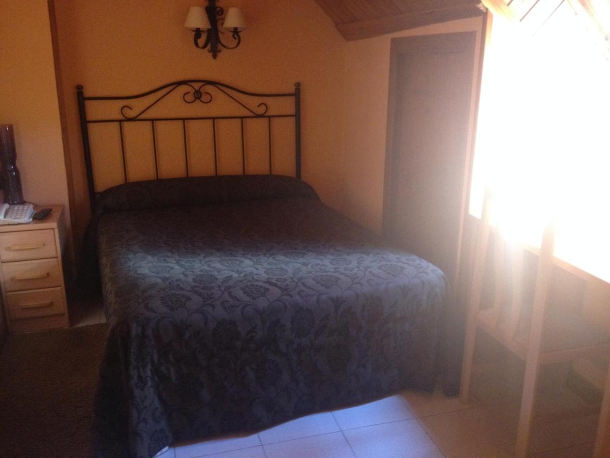 Double or Twin Room with Bathroom photo 1
