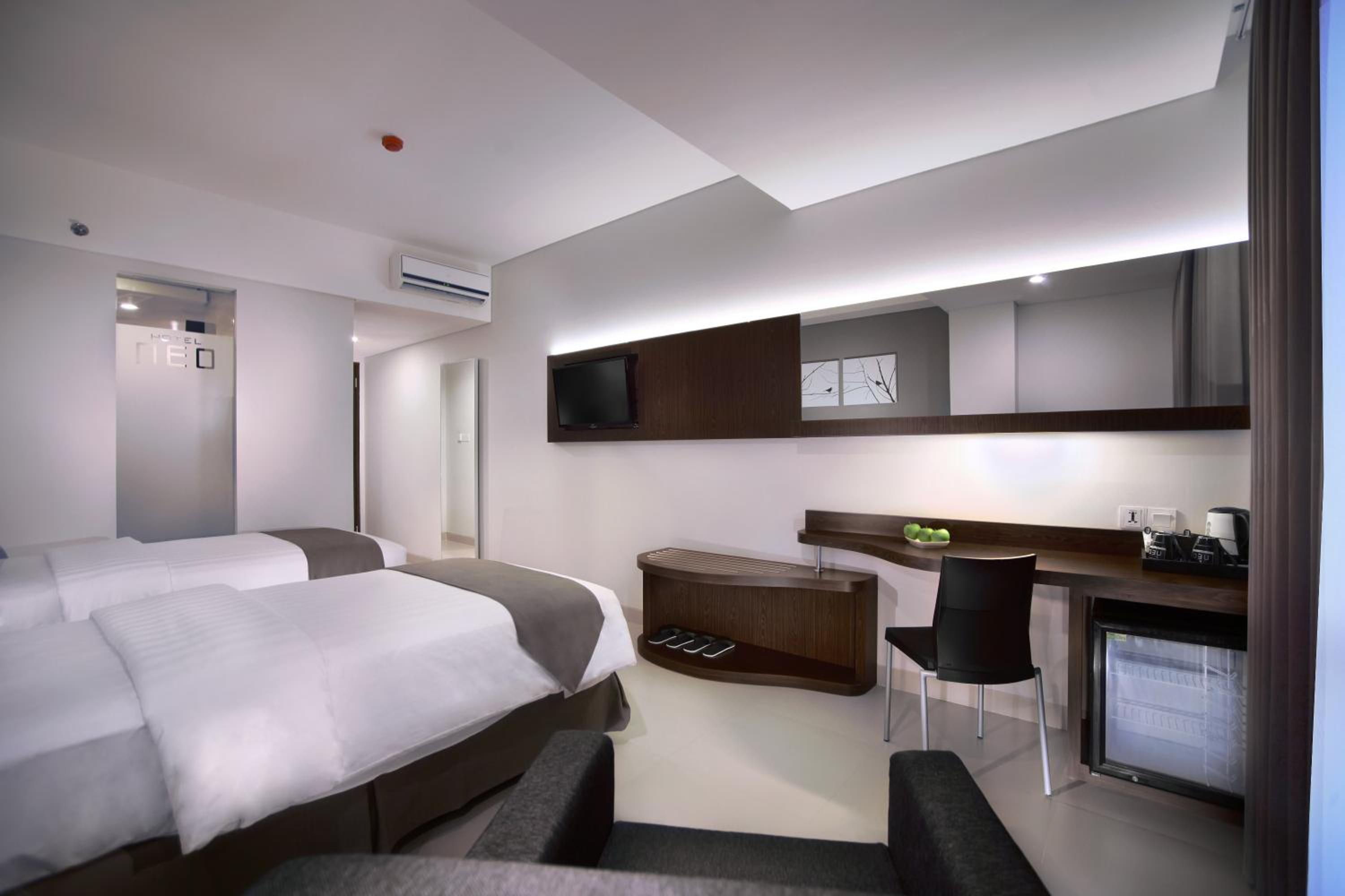 Deluxe Room - Photo 5