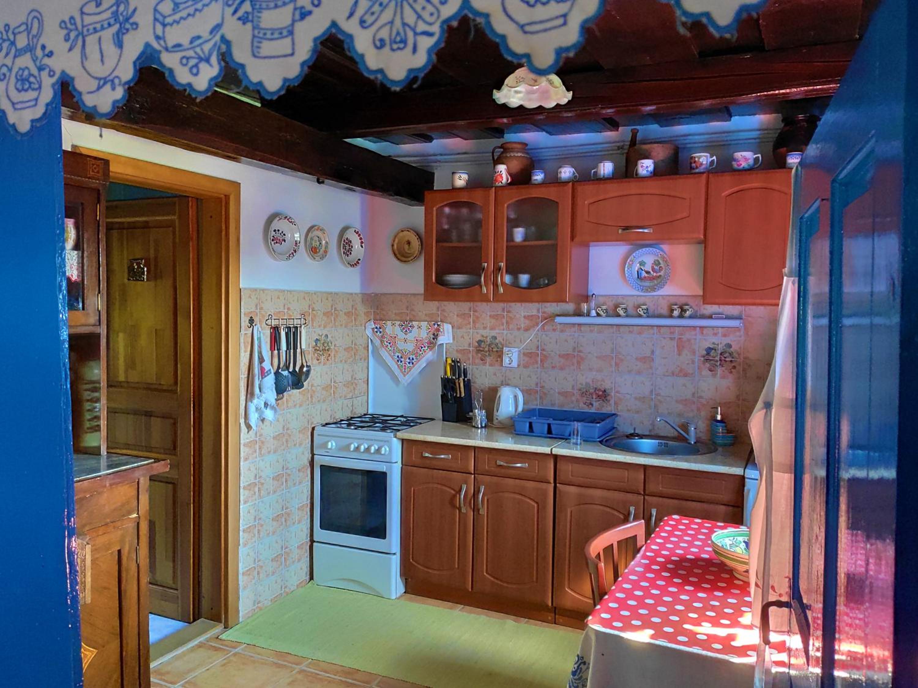 Two-Bedroom House - Photo 5