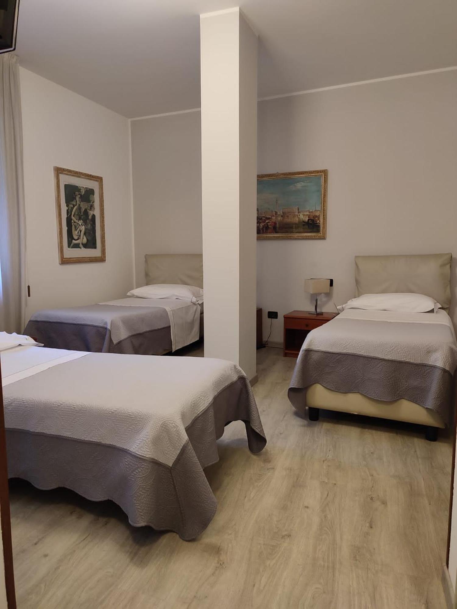 Triple Room - Photo 2