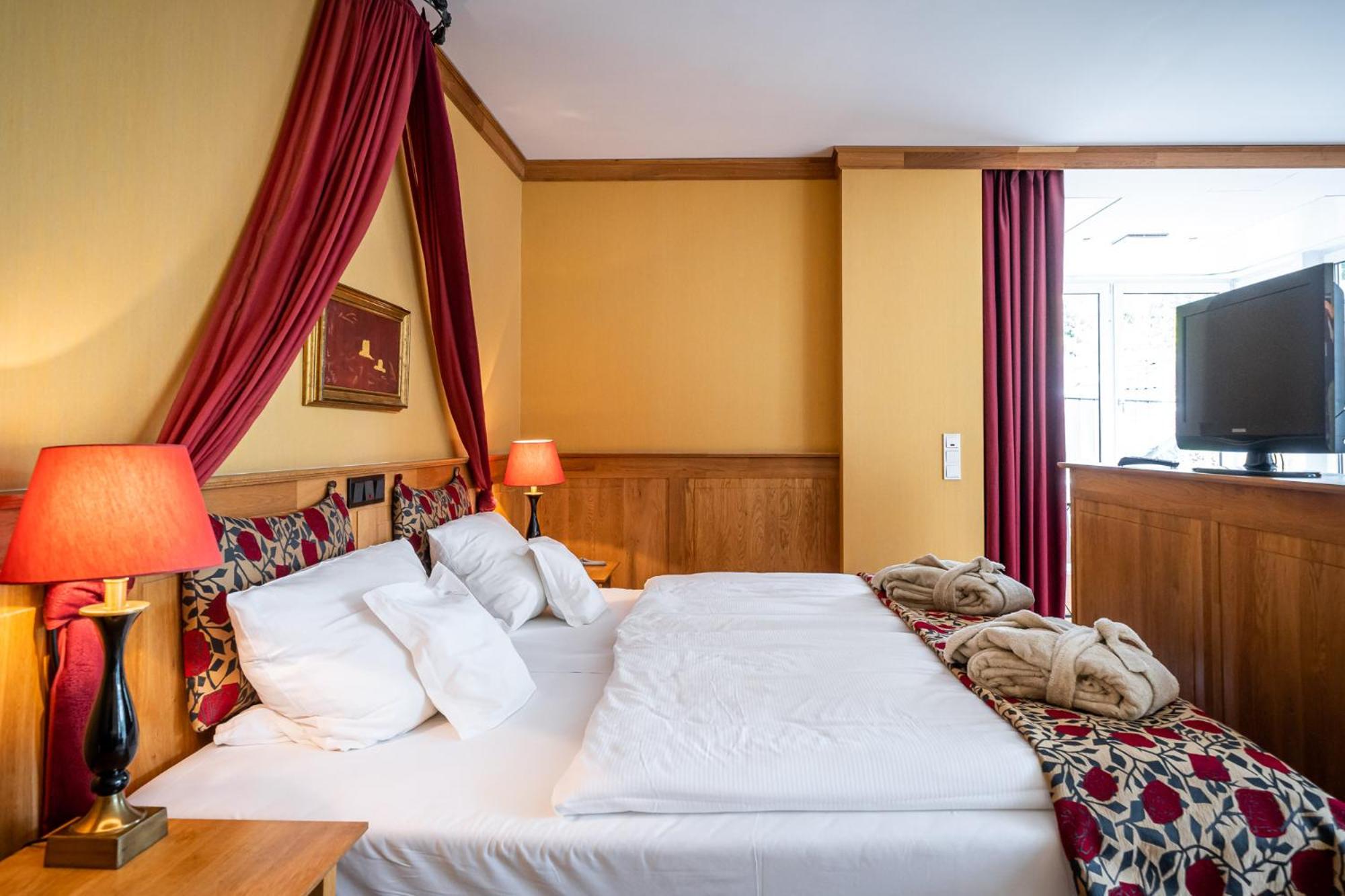 Suite with Balcony