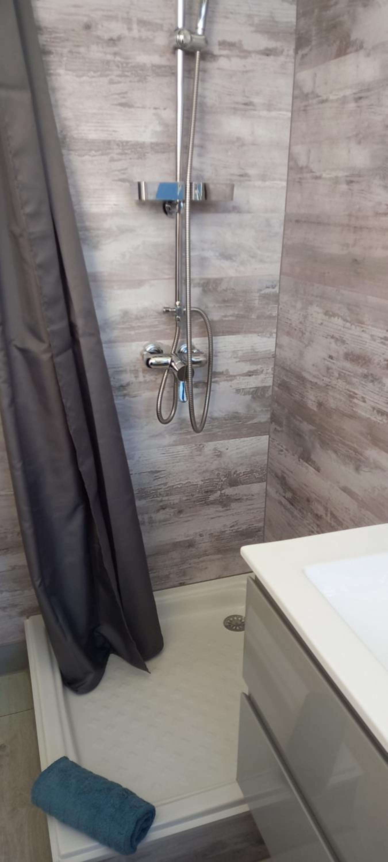 Double Room with Private Bathroom - Photo 5