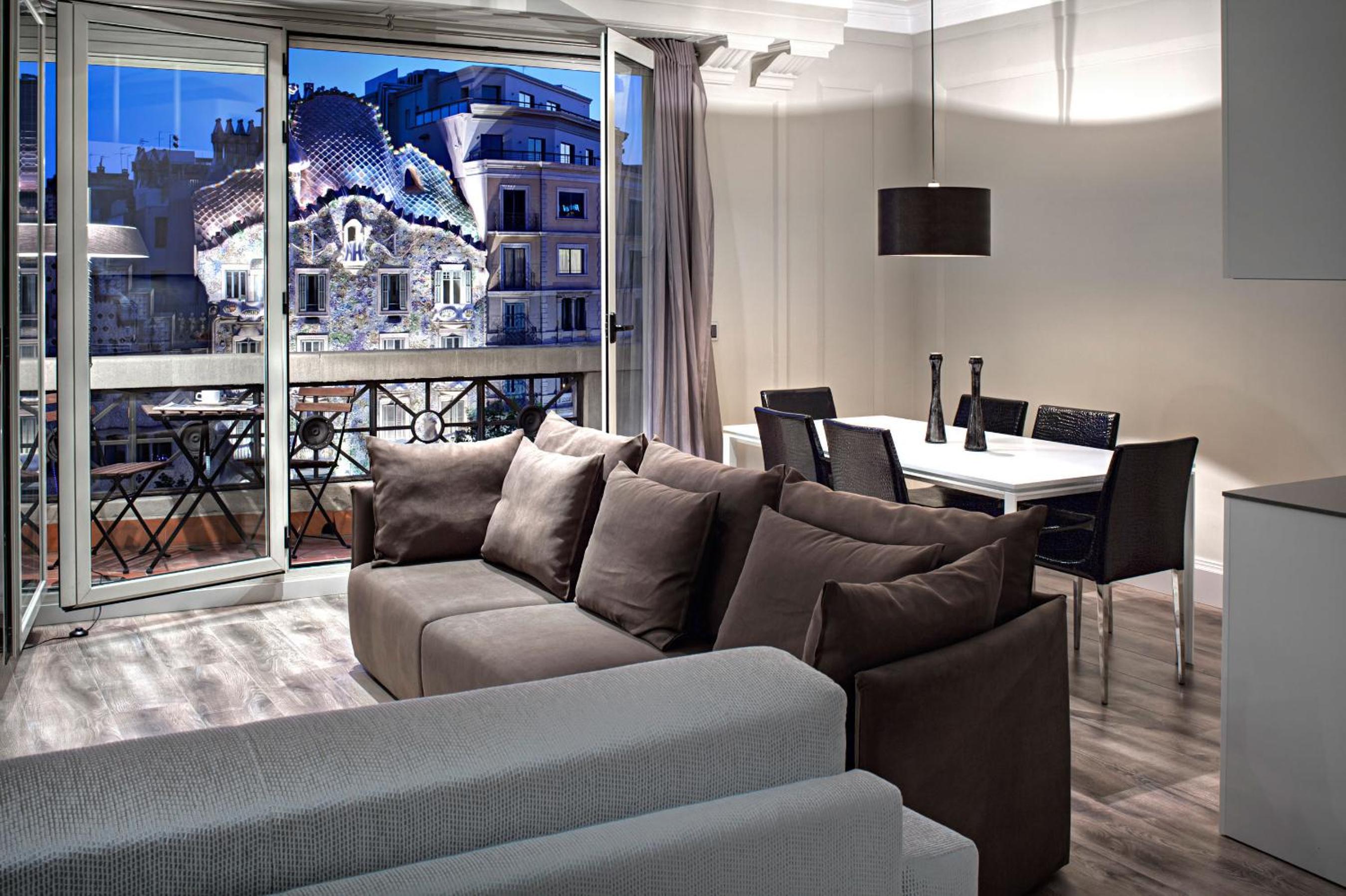 Apartamento de dos habitaciones superior con vista a la ciudad