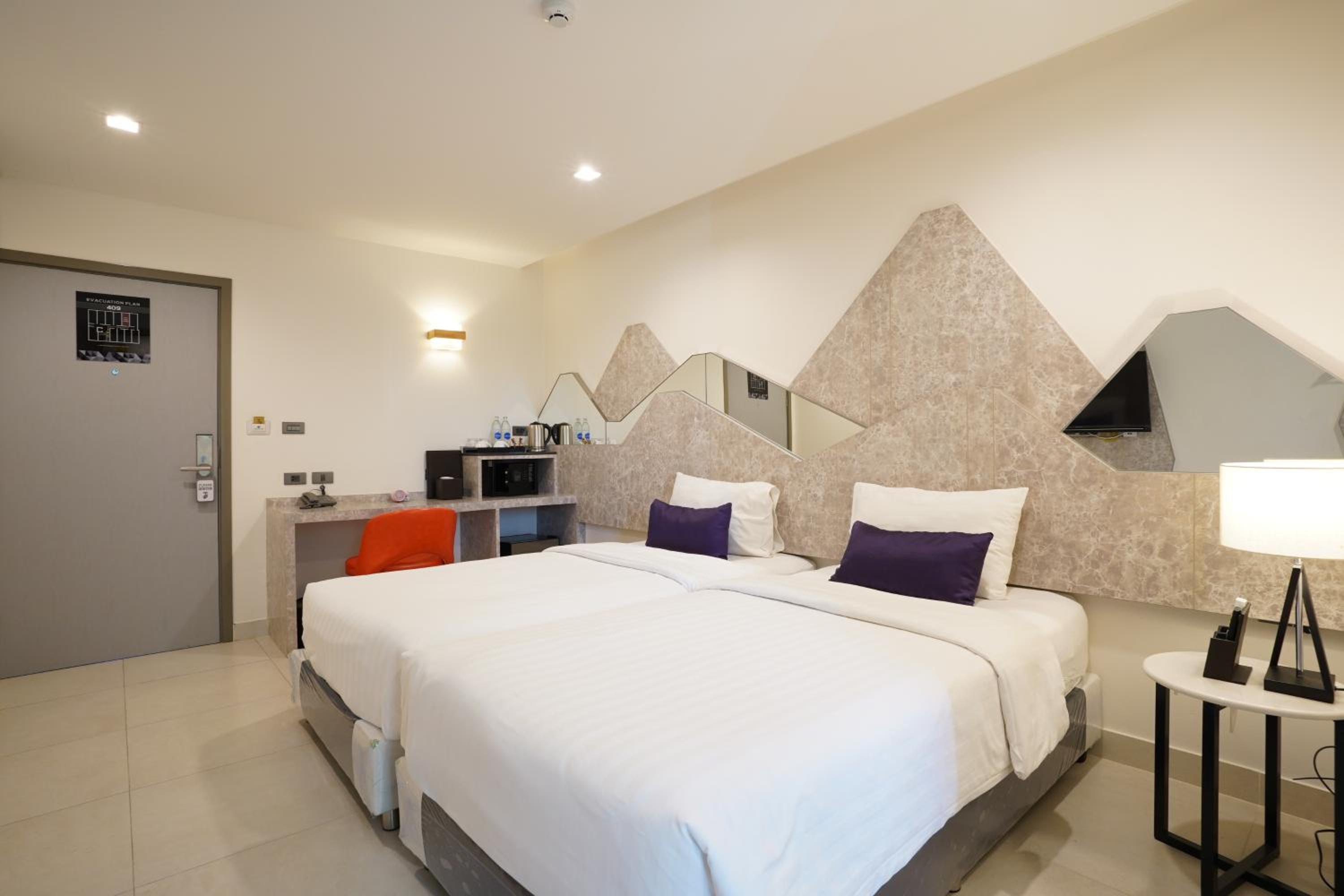 Superior Twin Room photo 2
