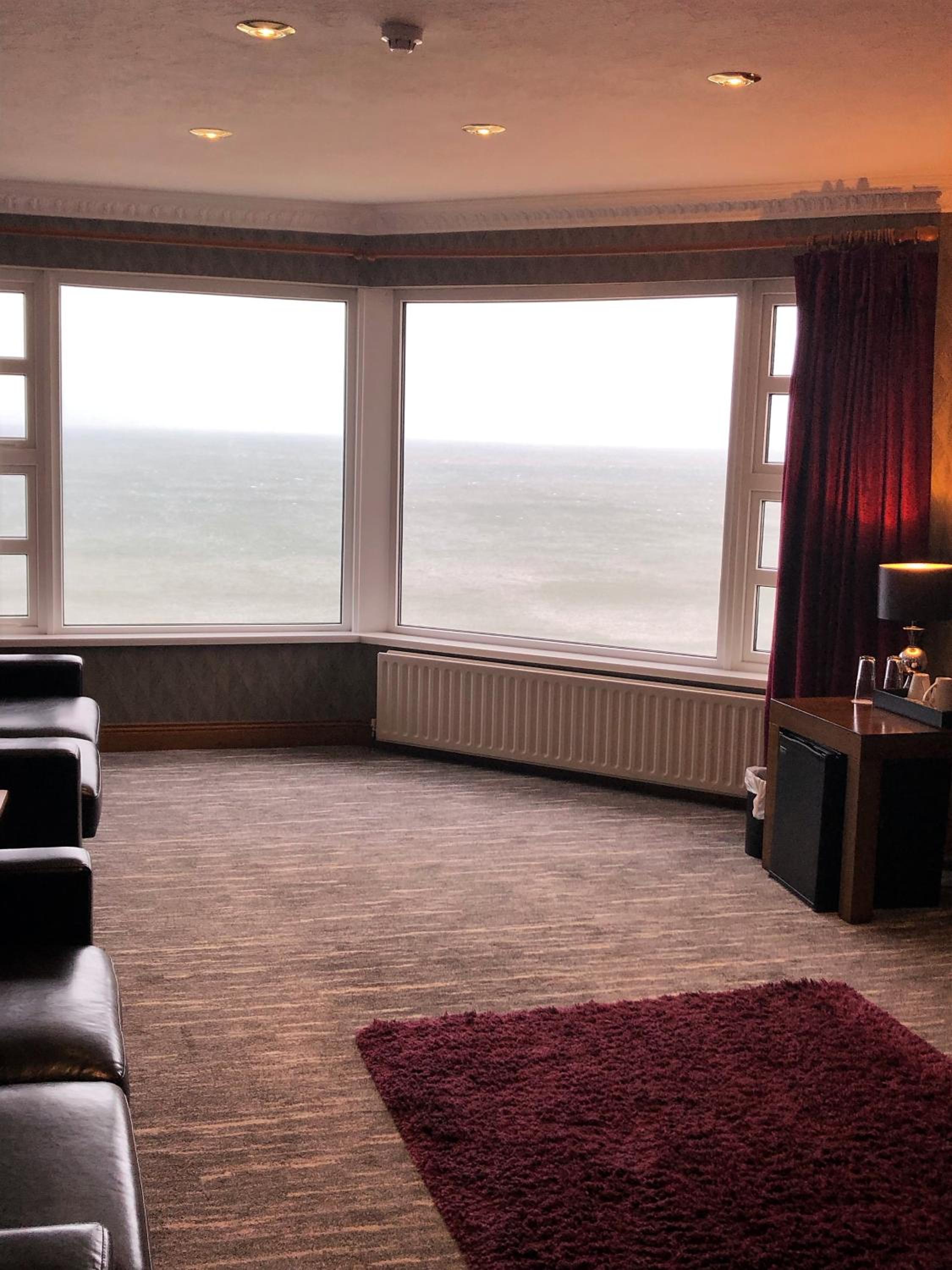 King Room with Sea View - Photo 4