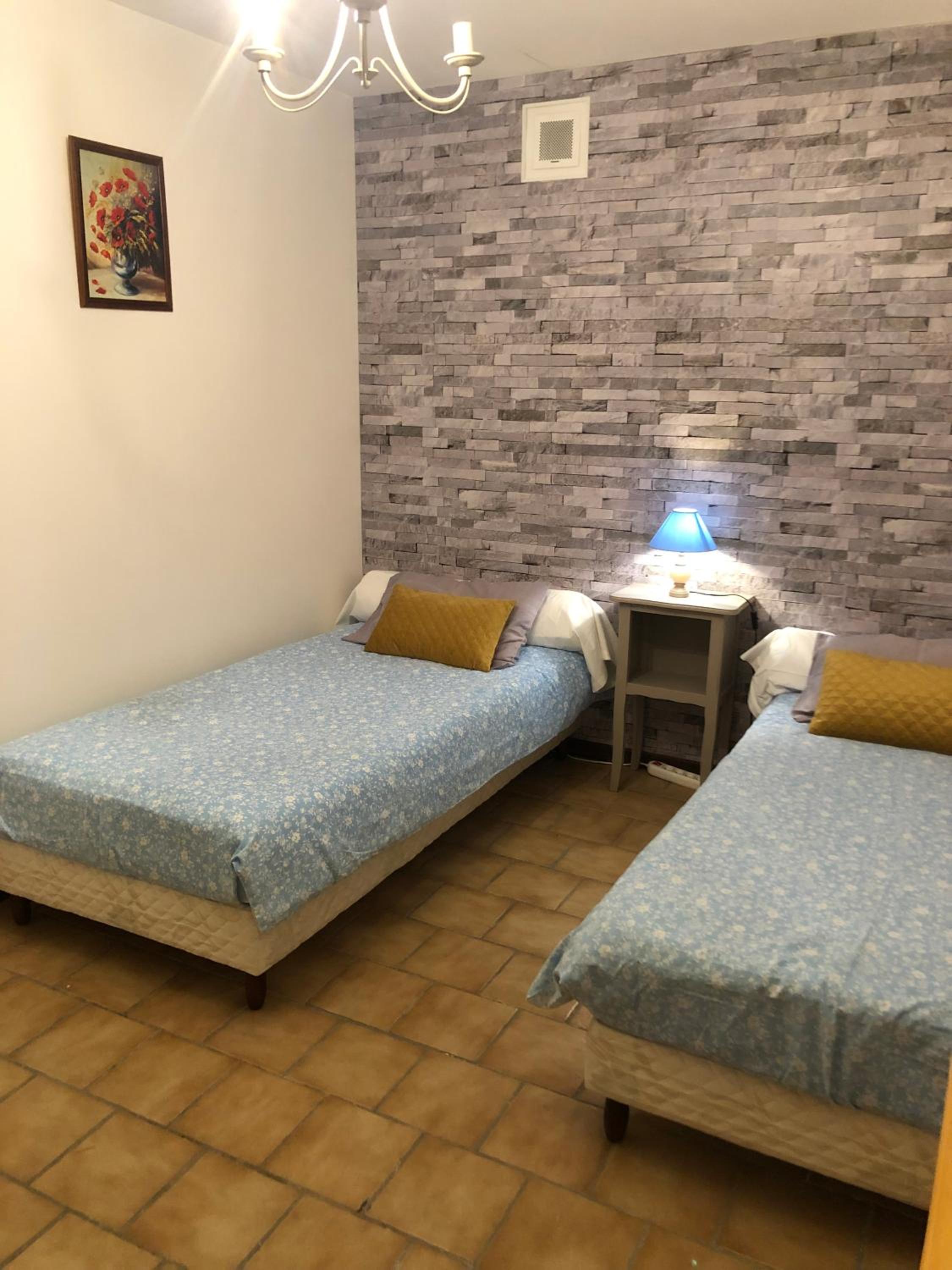 Double Room with Private Bathroom photo 2