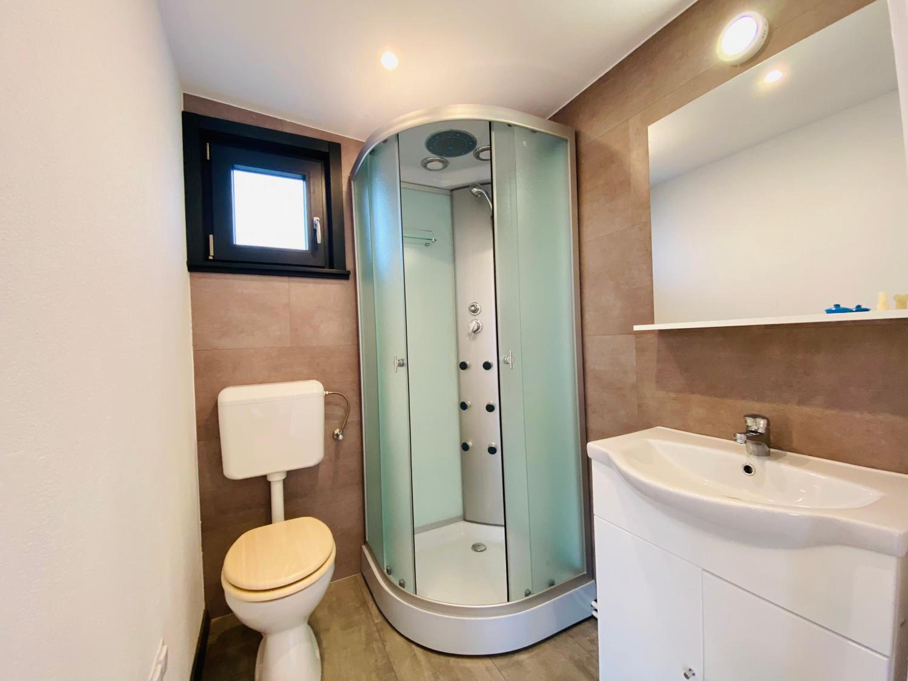 One-Bedroom Villa - Photo 8