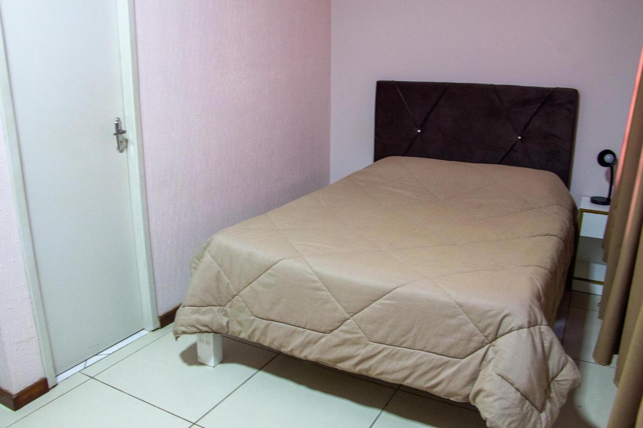 Economy Twin Room photo 1
