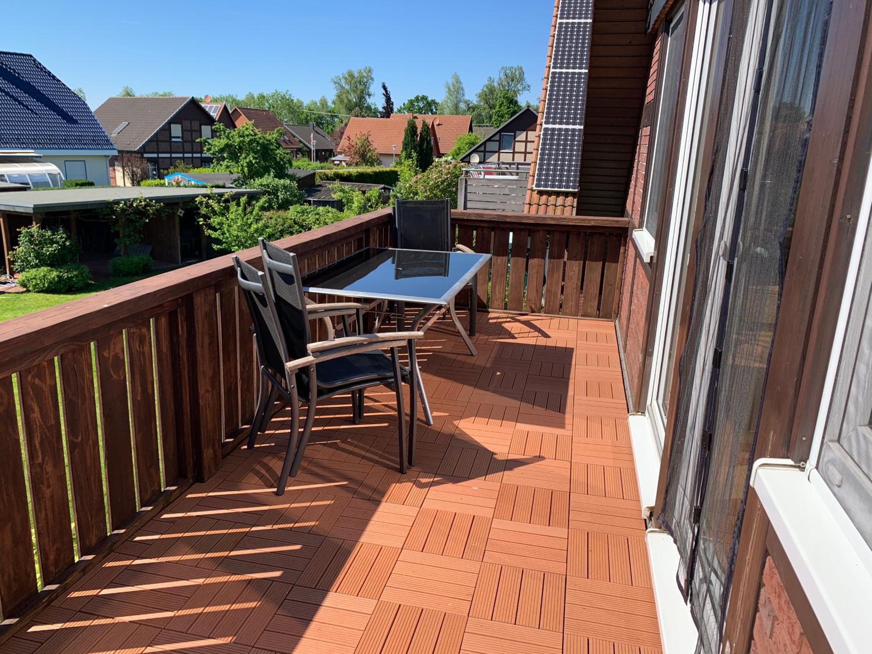 Apartment with Balcony photo 2
