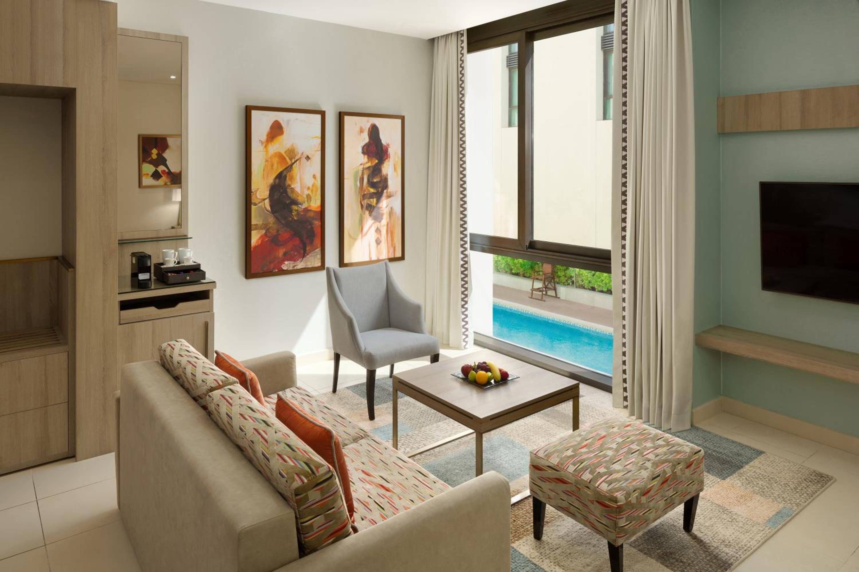 Residence Studio with Pool View