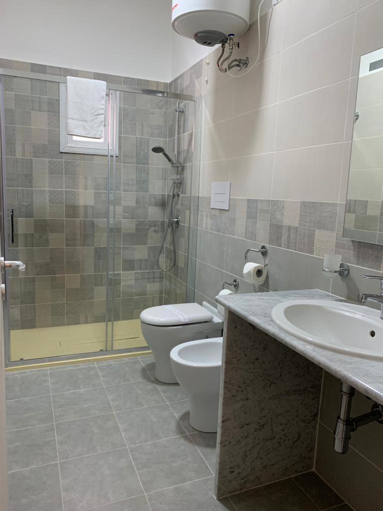 Double Room - Photo 6