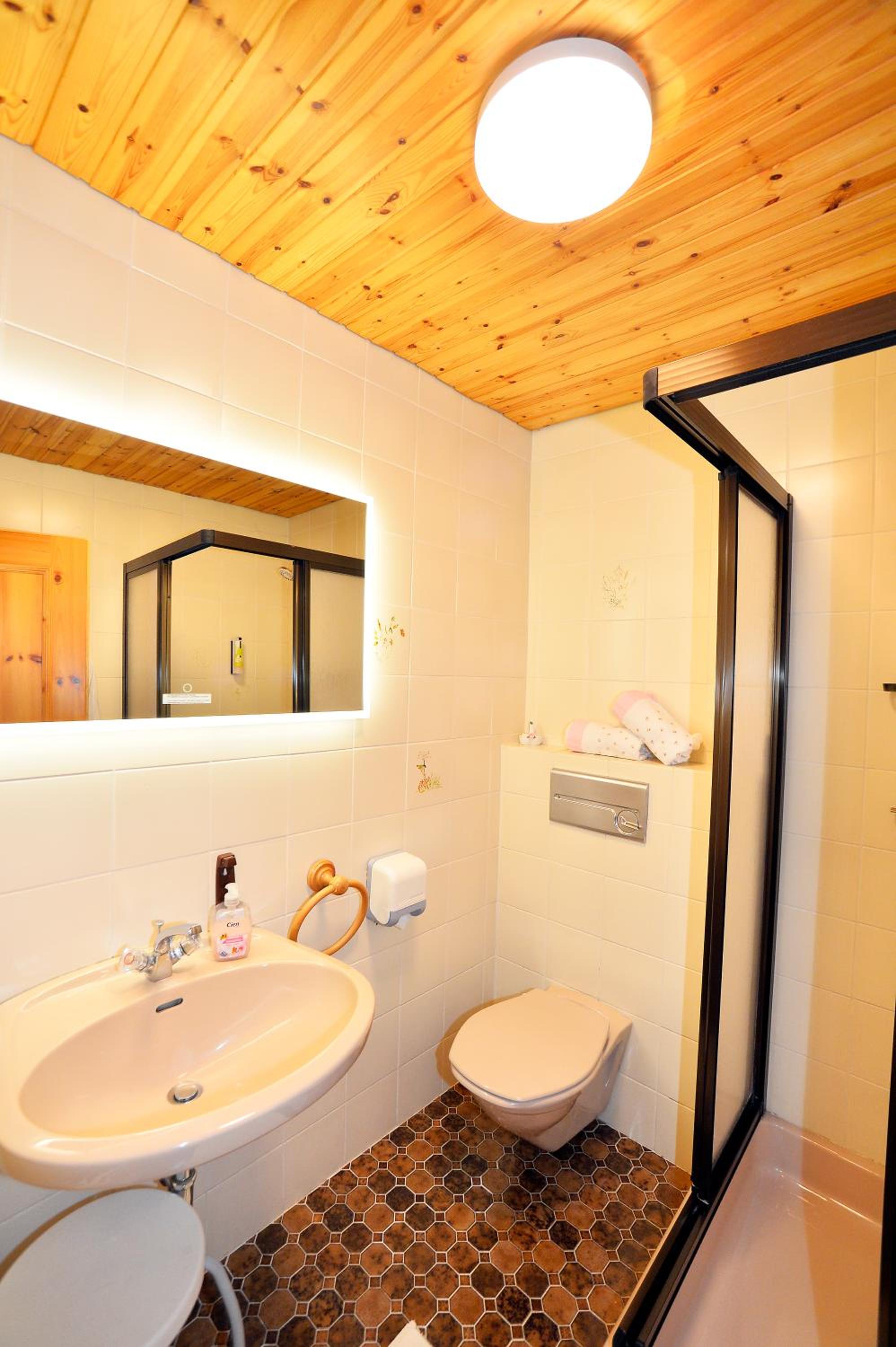 Apartment - Ground Floor photo 3