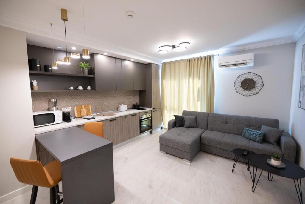 One-Bedroom Apartment - Photo 20