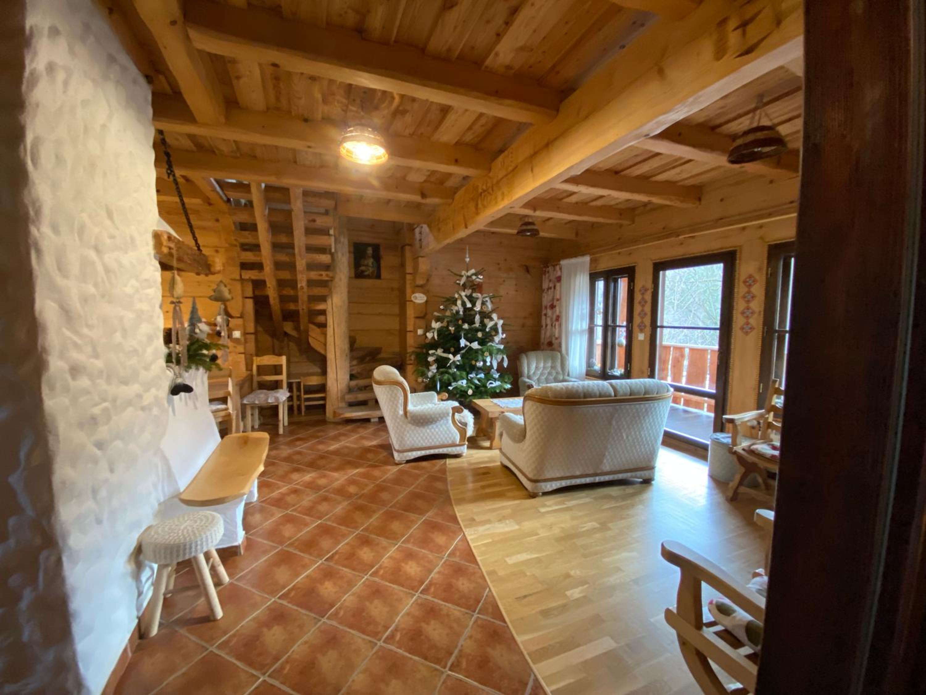 Three-Bedroom Chalet photo 1