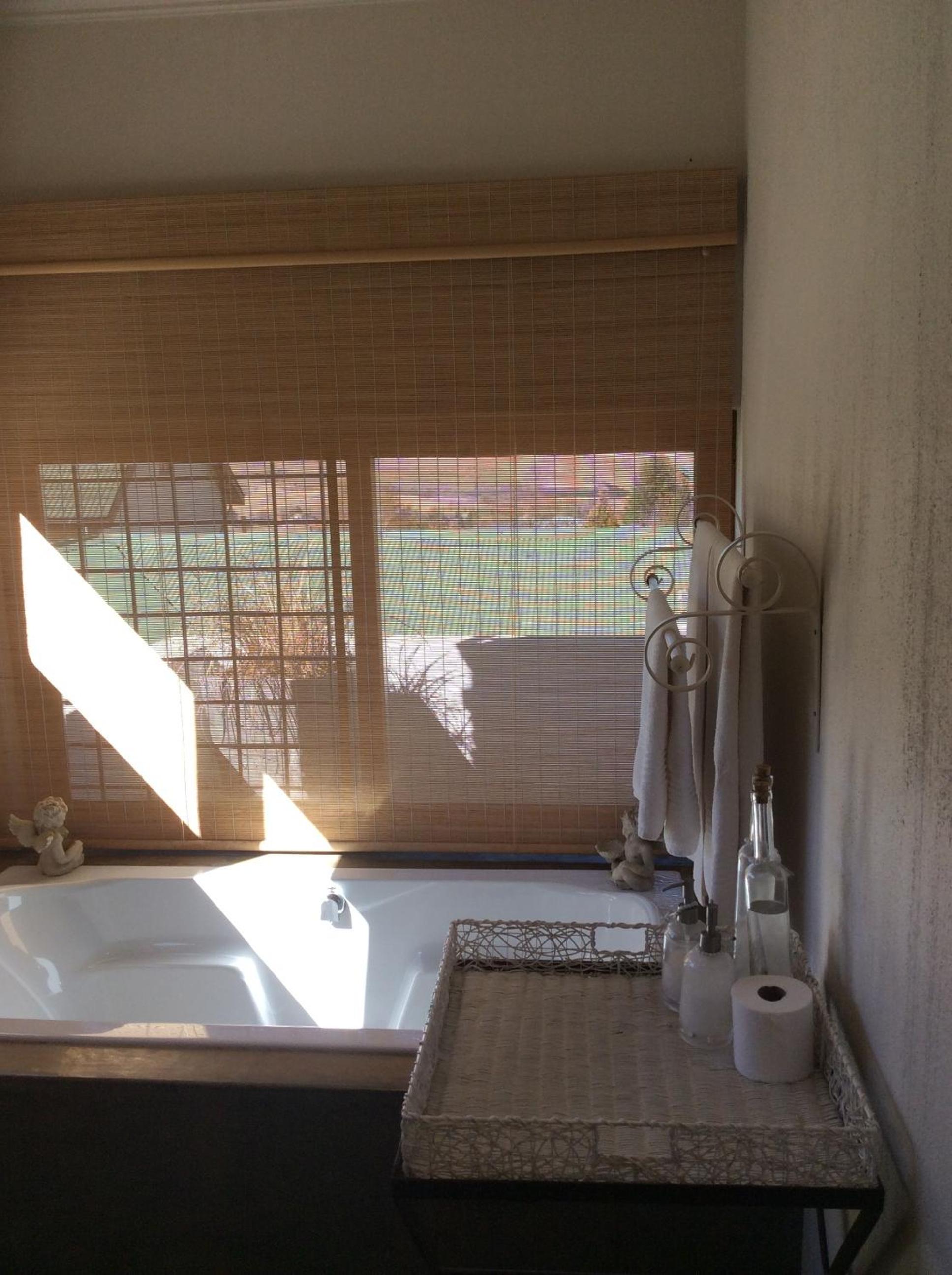 Deluxe King or Twin Suite - 2 - Photo 11