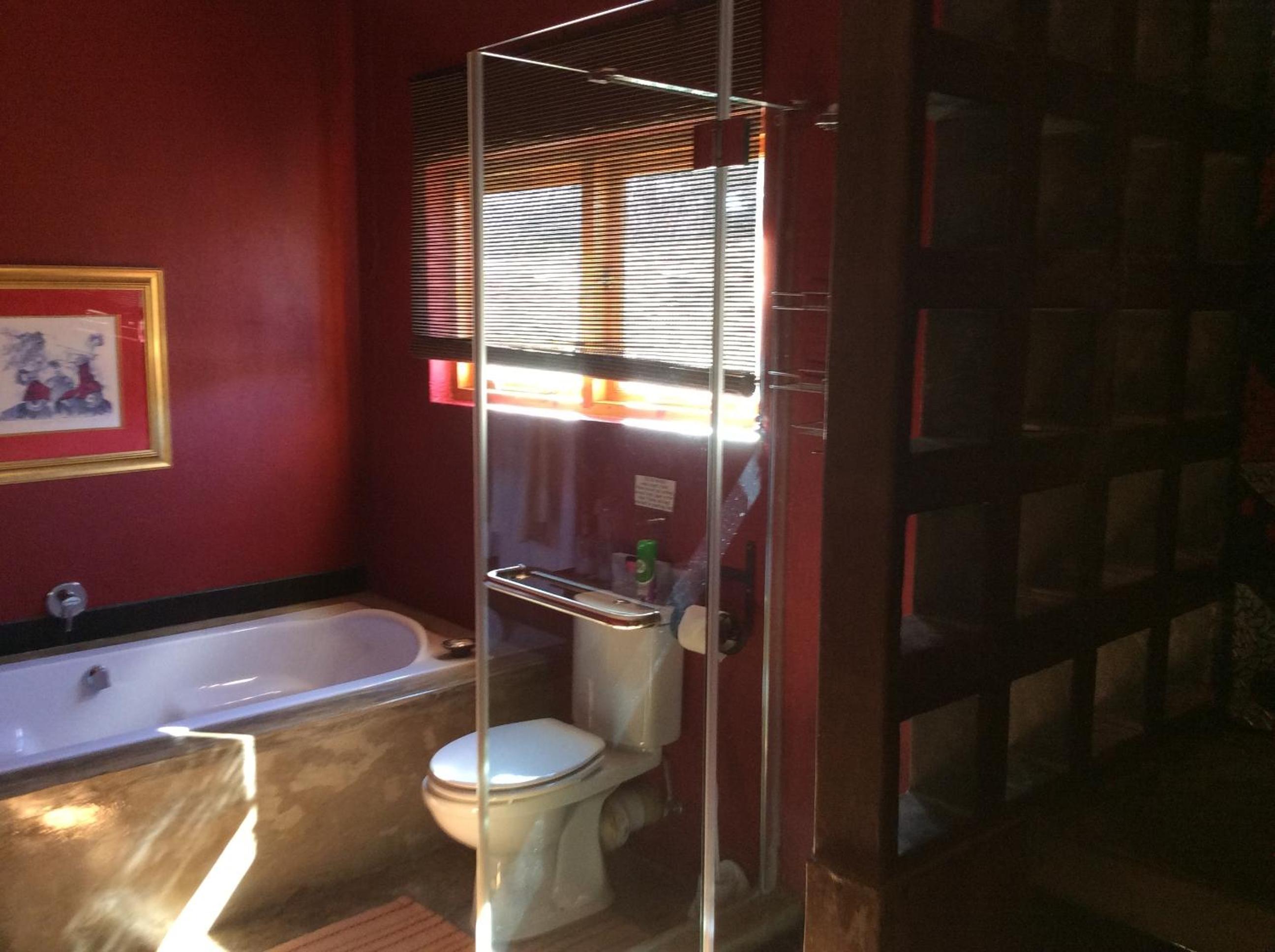 Deluxe King or Twin Suite with Mountain view - Photo 3