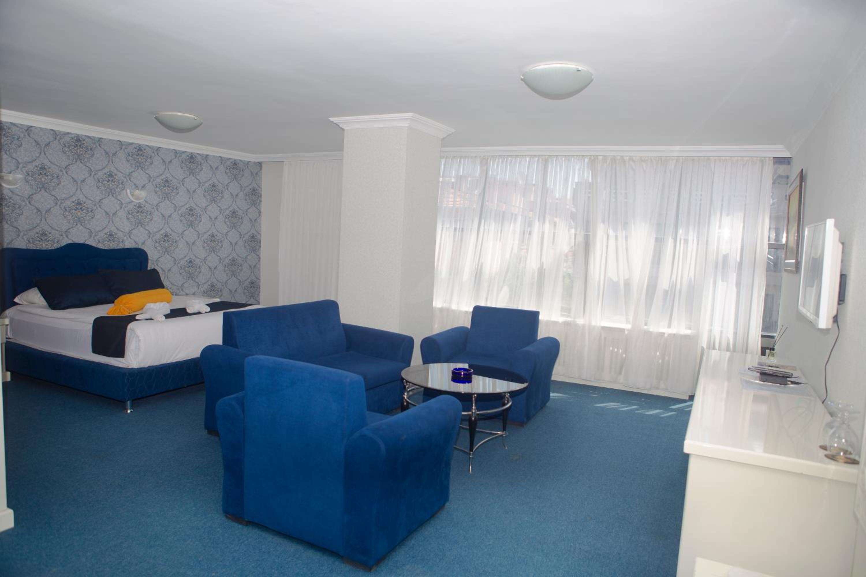 Standard Double Suite photo 3