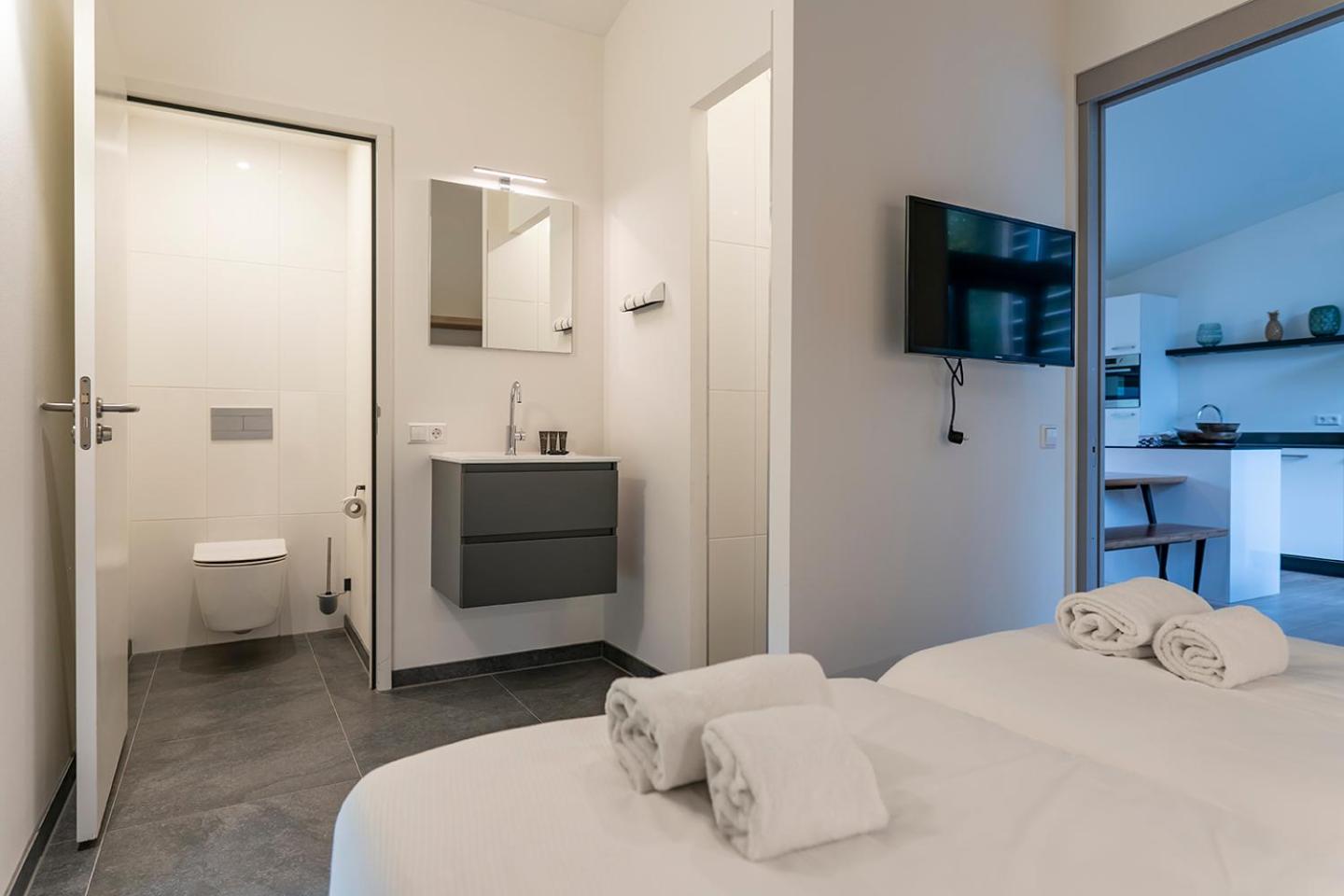 Suitelodge Whirlpool & Sauna - Pets not allowed photo 2