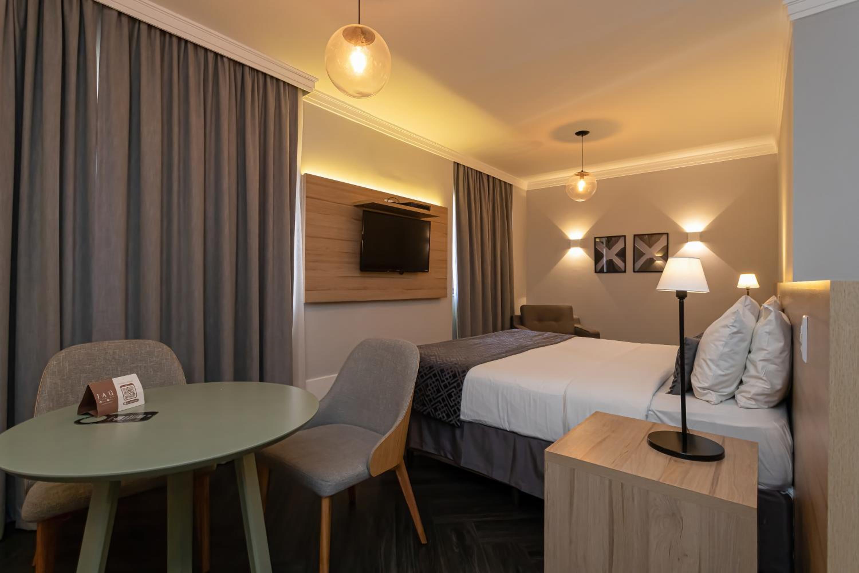 Premium Suite