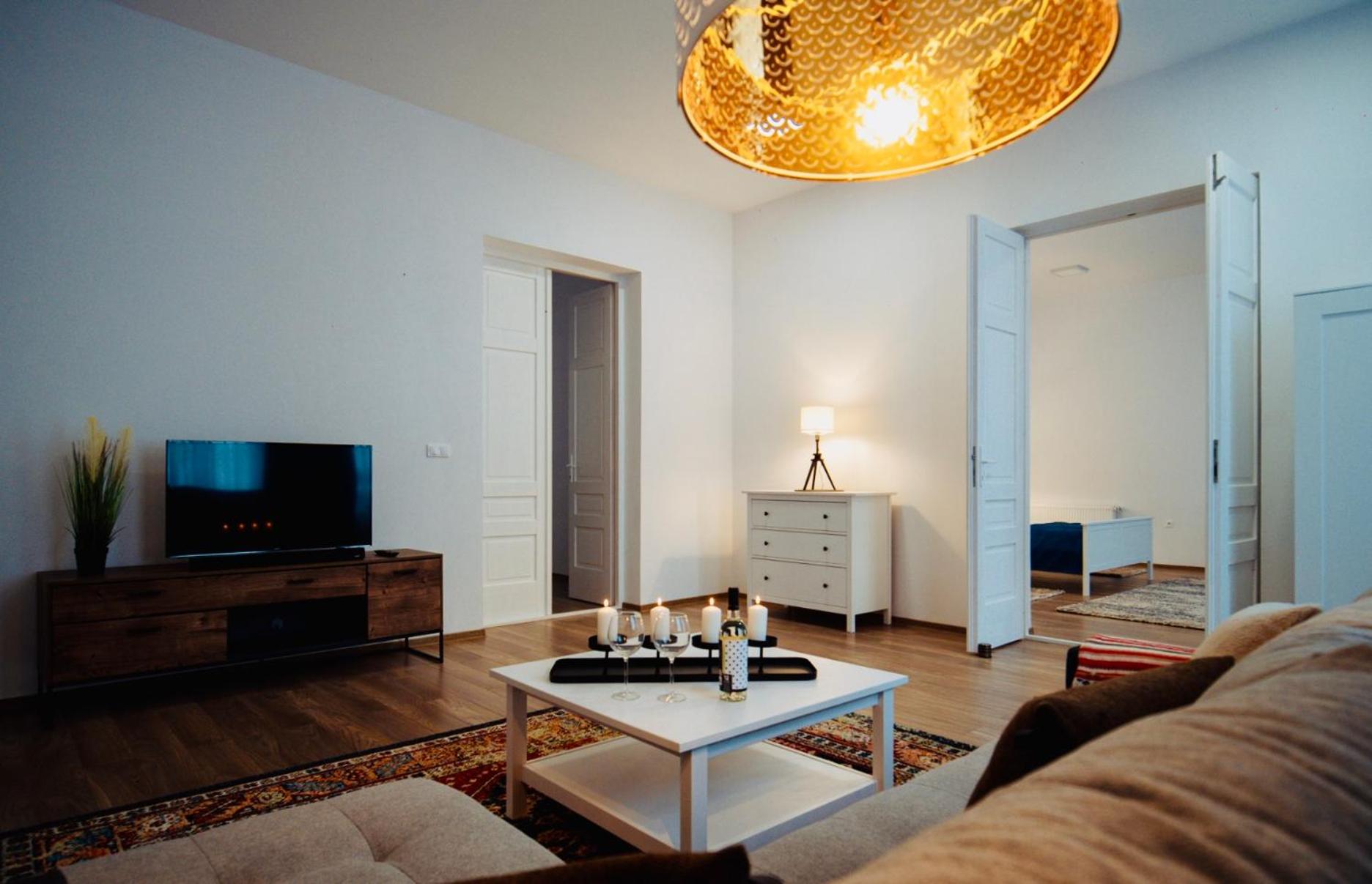Two-Bedroom Apartment - Photo 9