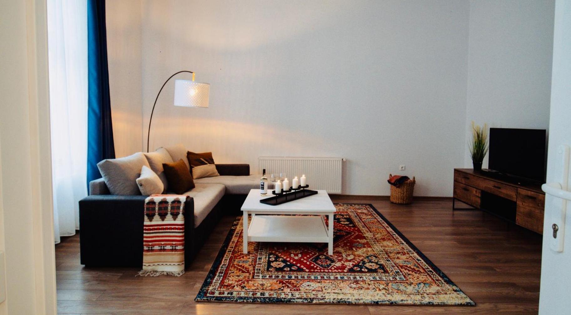 Two-Bedroom Apartment - Photo 8