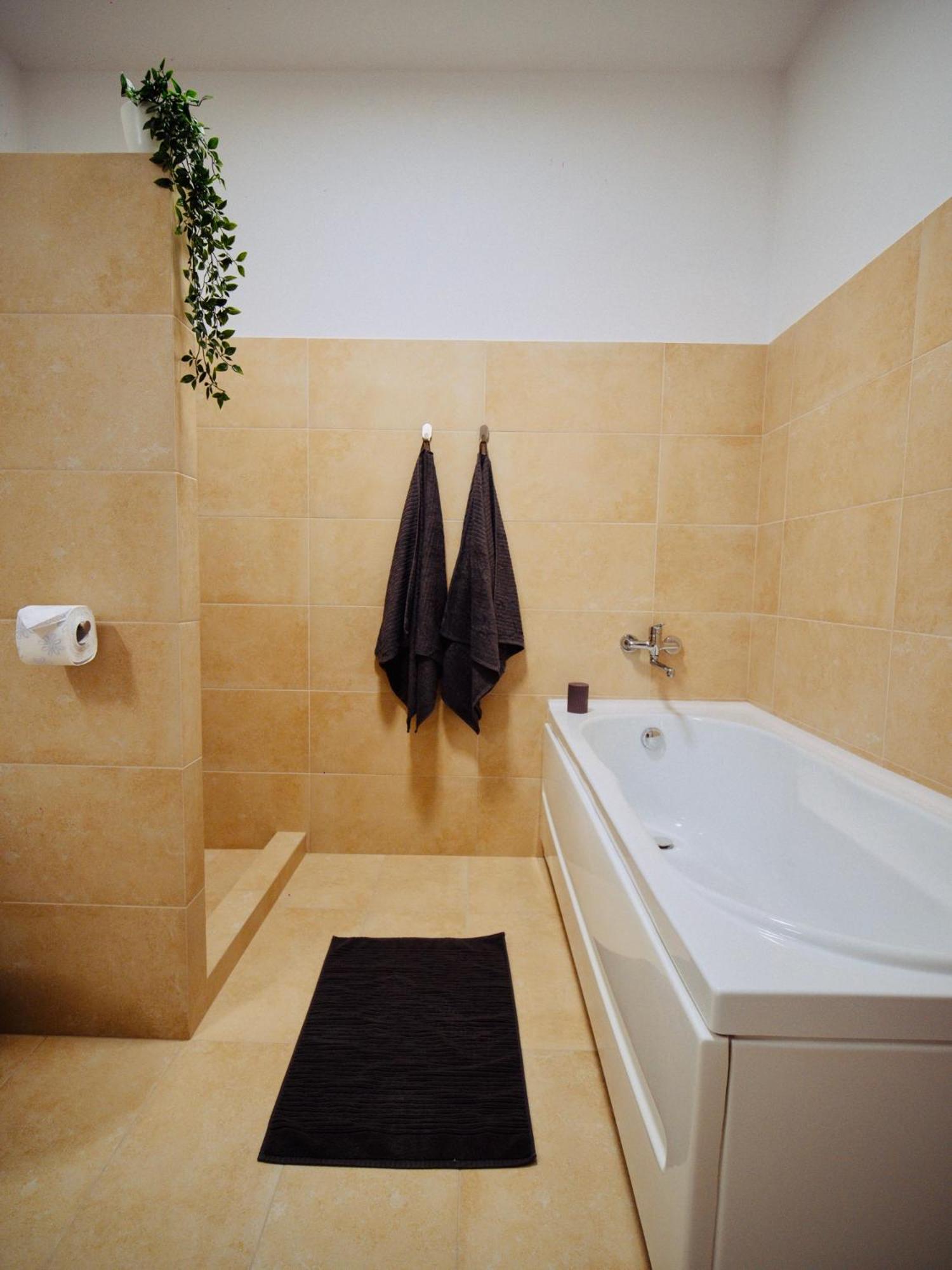 Two-Bedroom Apartment - Photo 21