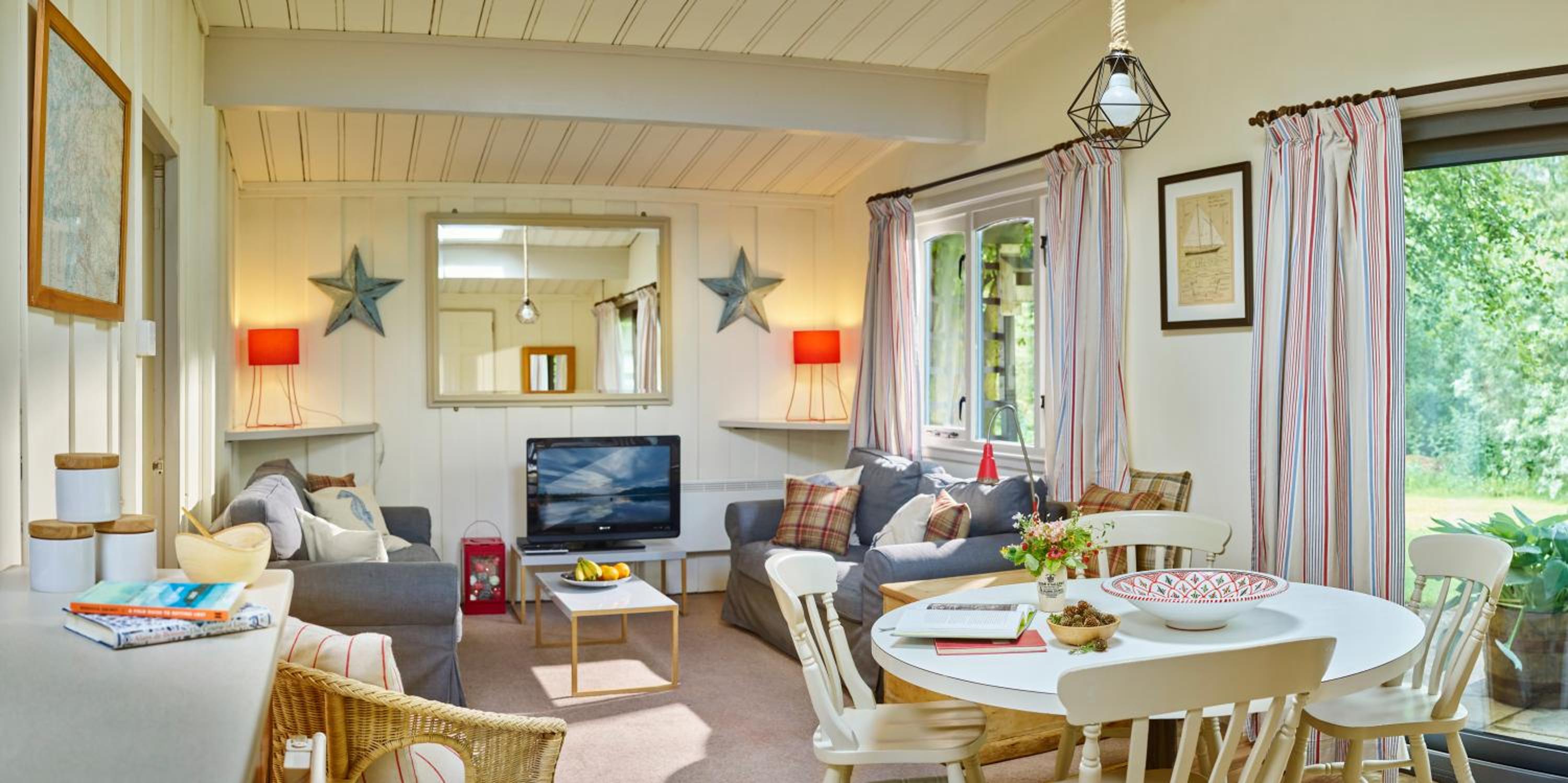 Two-bedroom cabin with walk-in shower