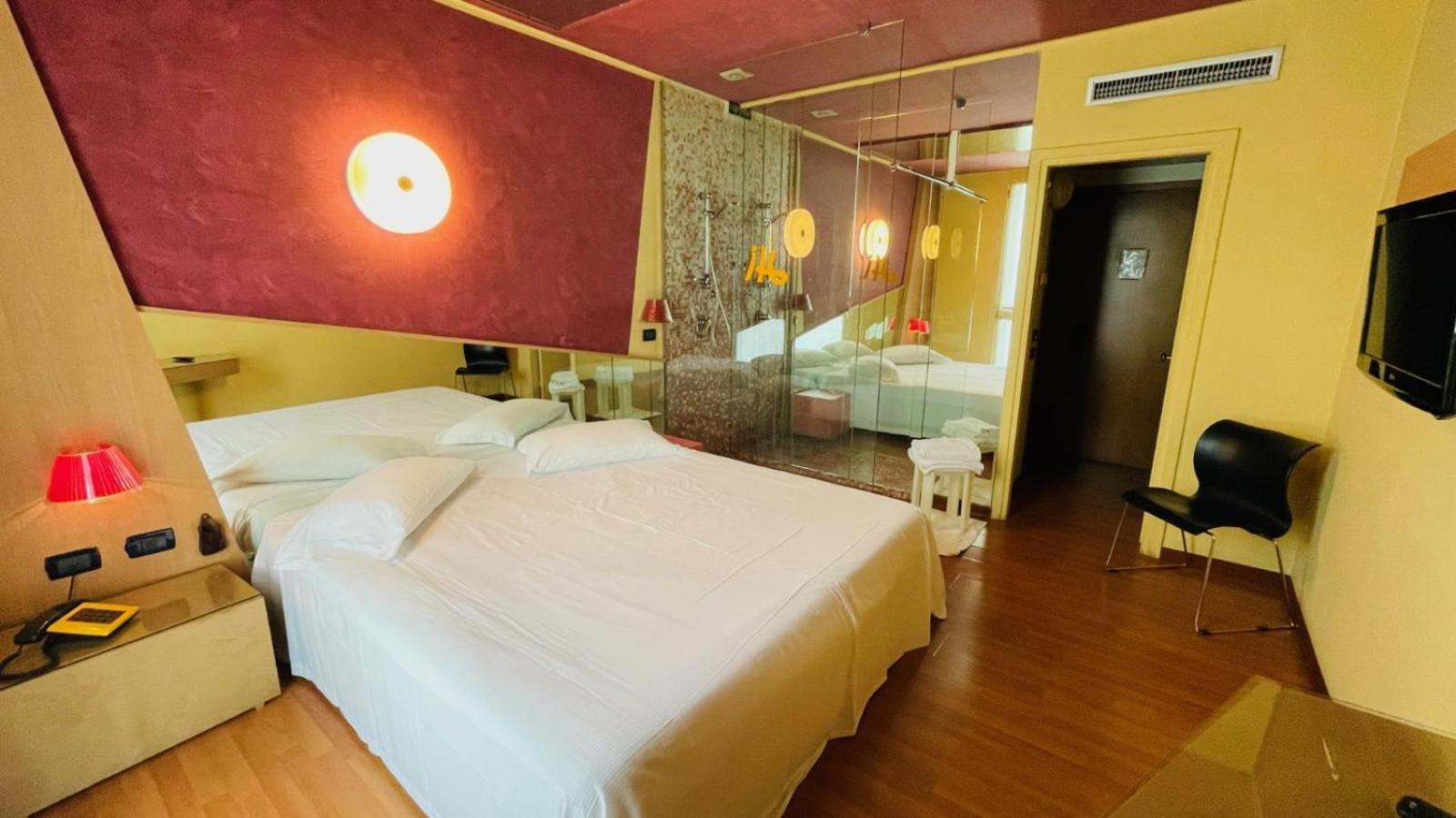 Economy Double Room photo 1
