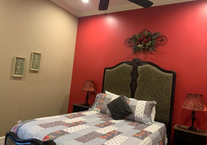 Queen Room