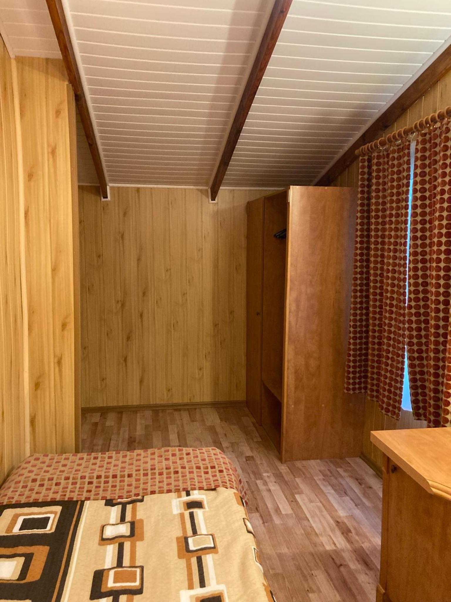 Two-Bedroom Chalet with Private Bathroom photo 3