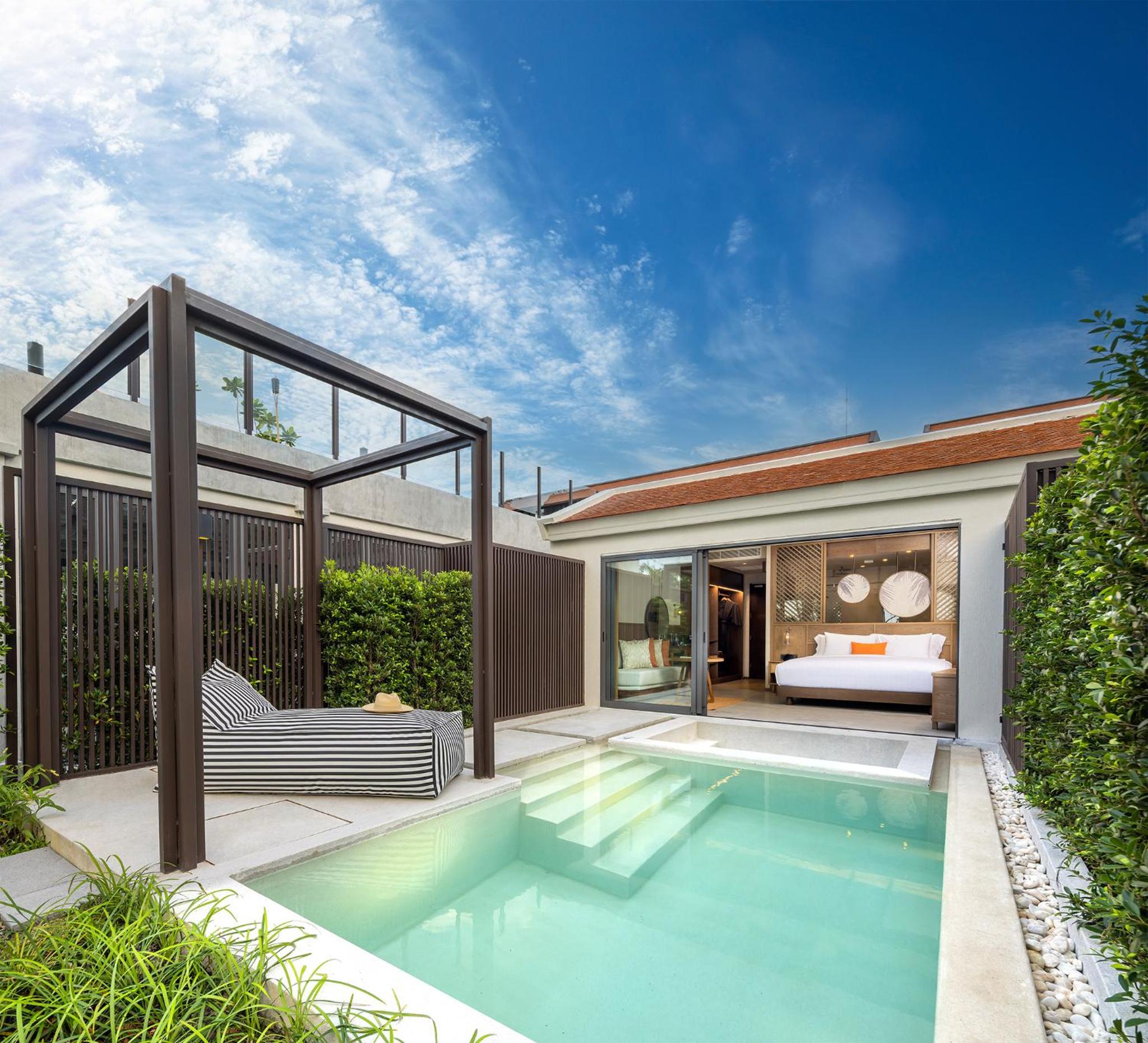 Beachfront Pool Villa - Photo 3