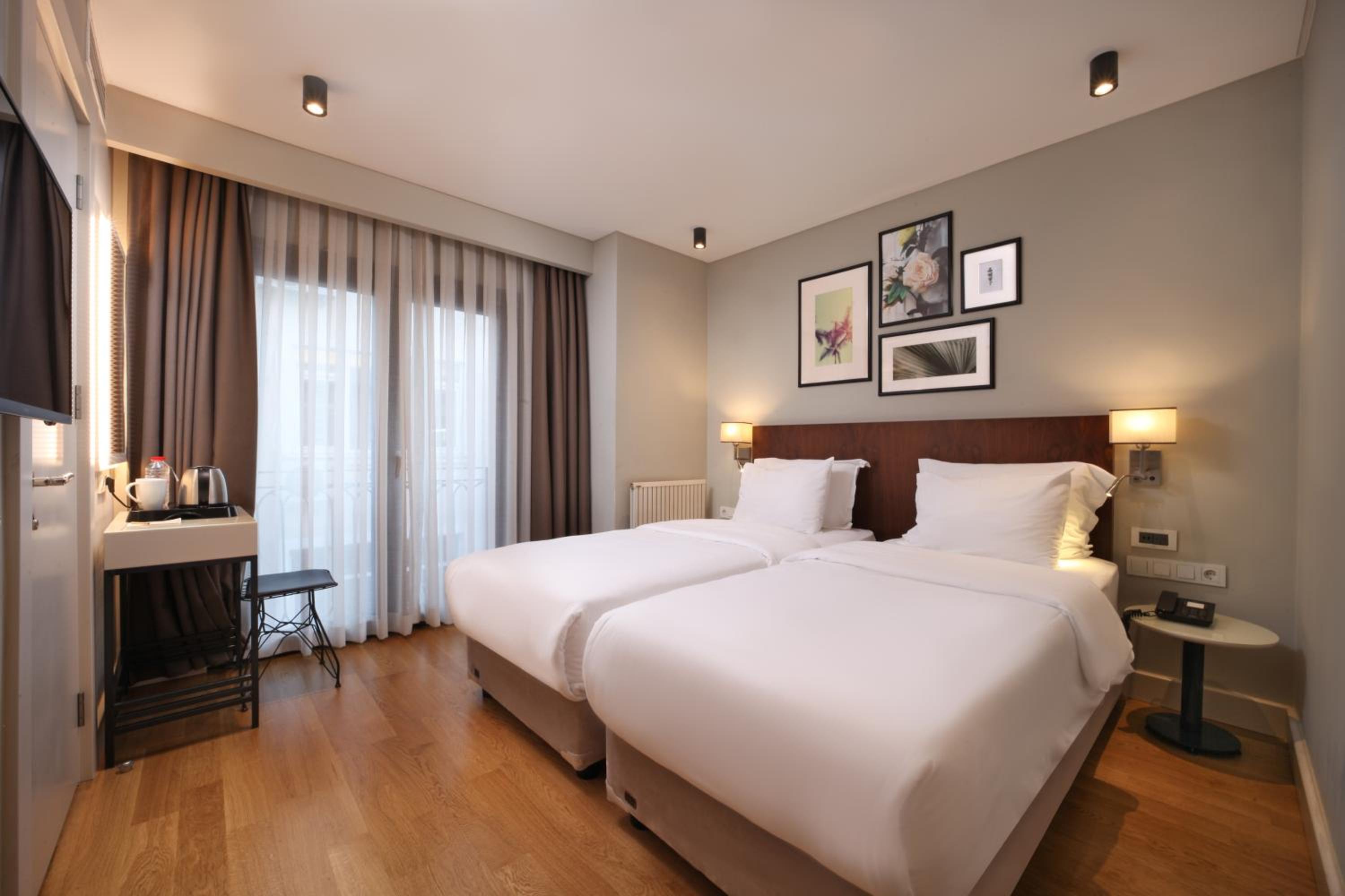 Superior Twin Room photo 3
