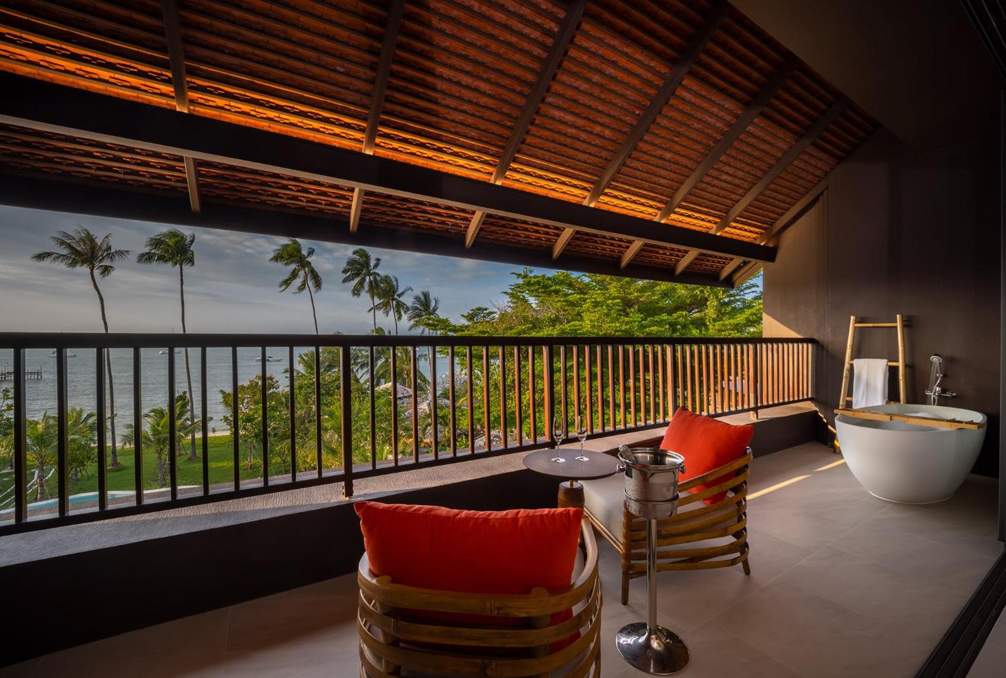 Ocean View Suite - Photo 11