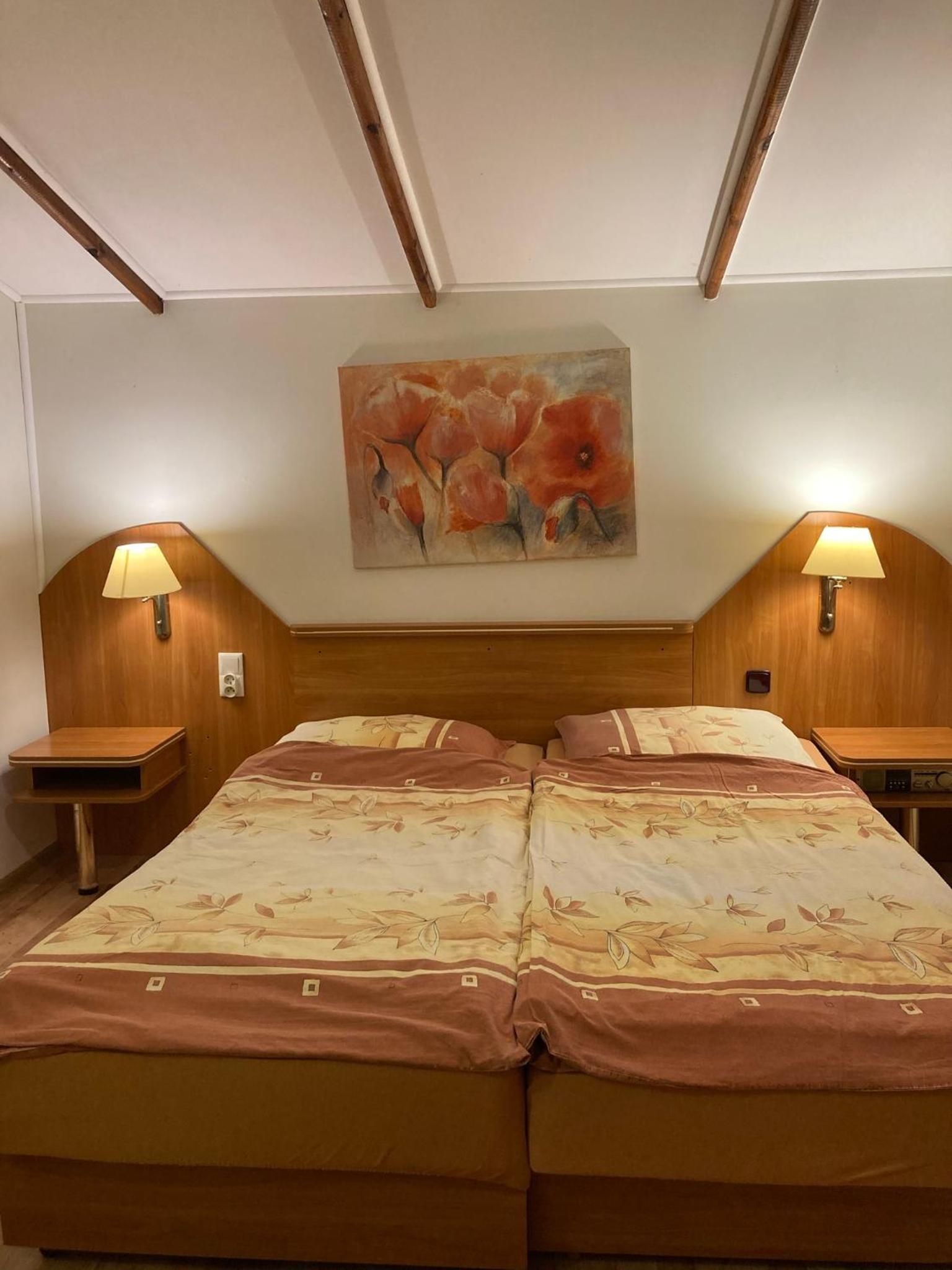 Two-Bedroom Chalet with Private Bathroom photo 1