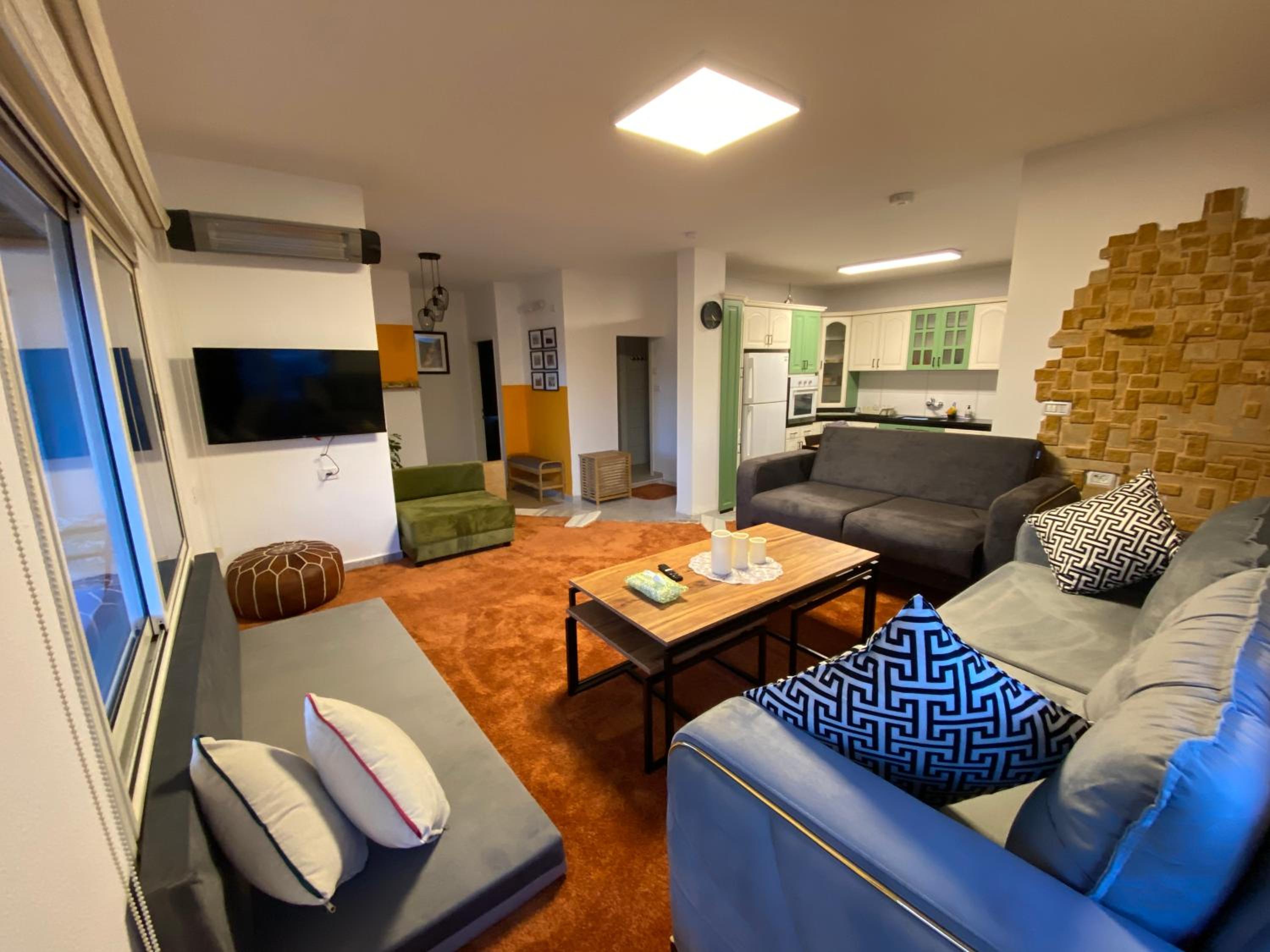 Two-Bedroom House - Photo 10