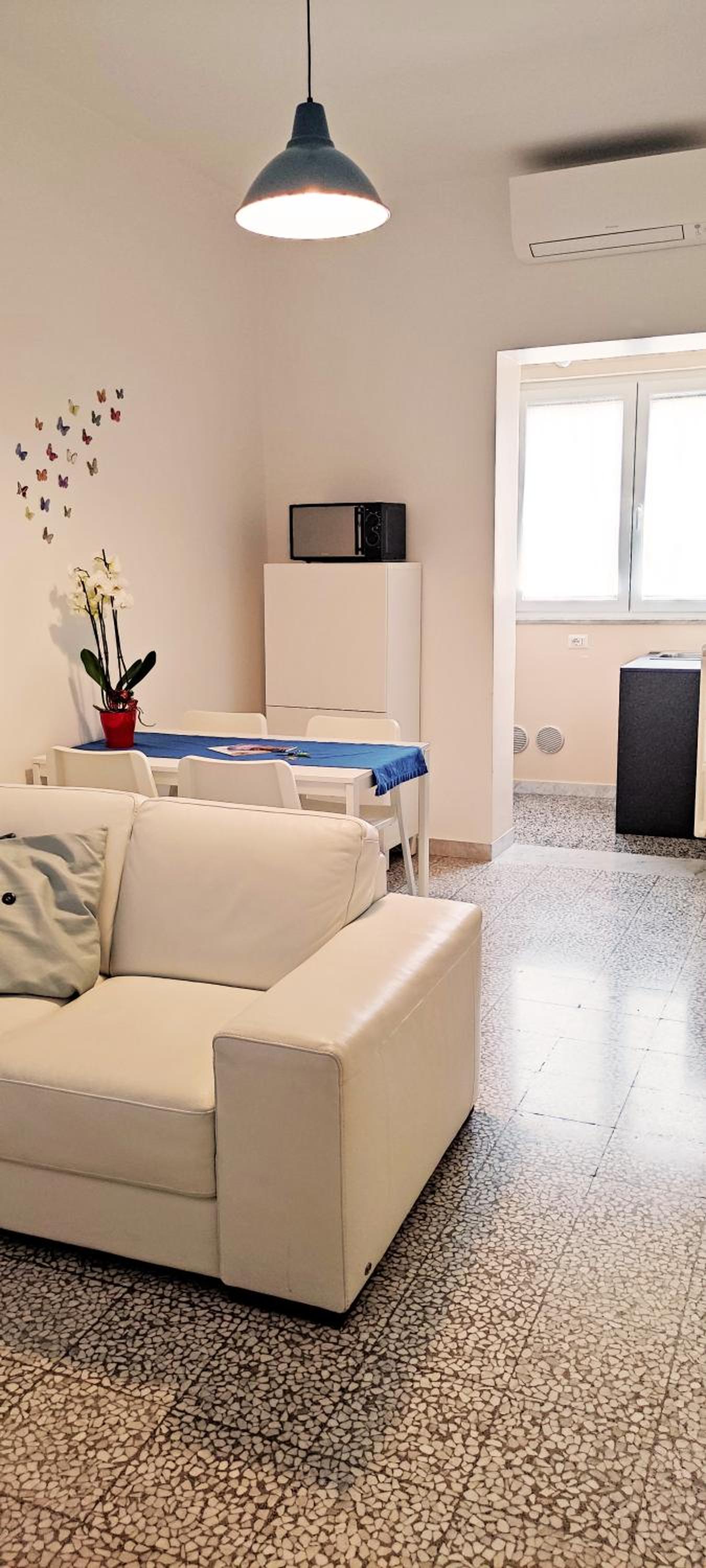One-Bedroom Apartment - Photo 31