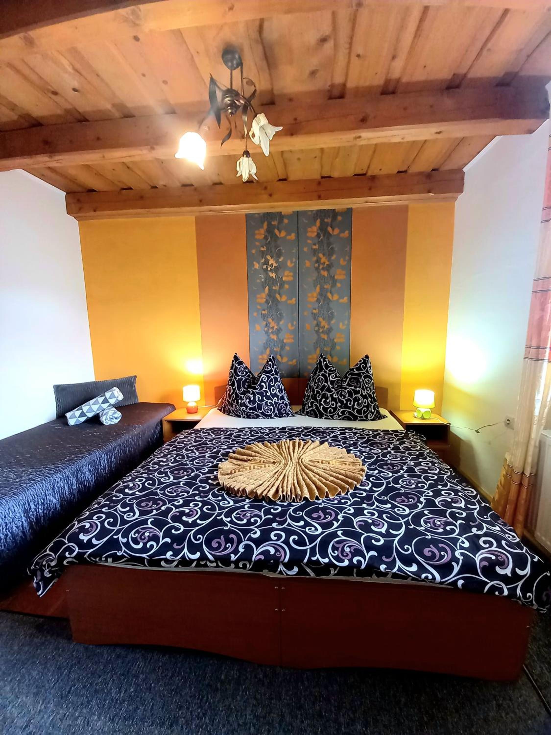 Two-Bedroom Apartment (6 Adults) photo 1