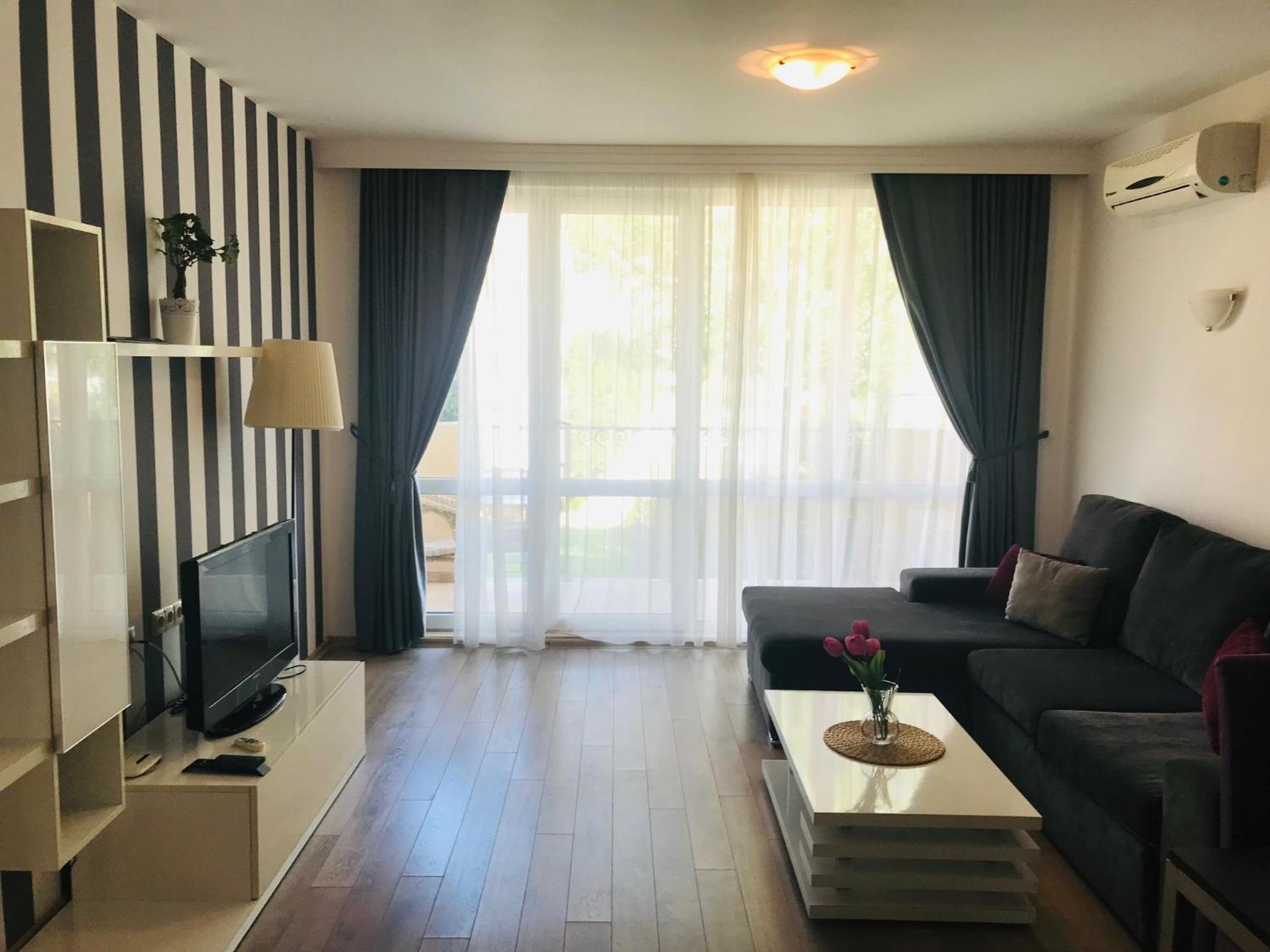 Apartment with Garden View photo 3