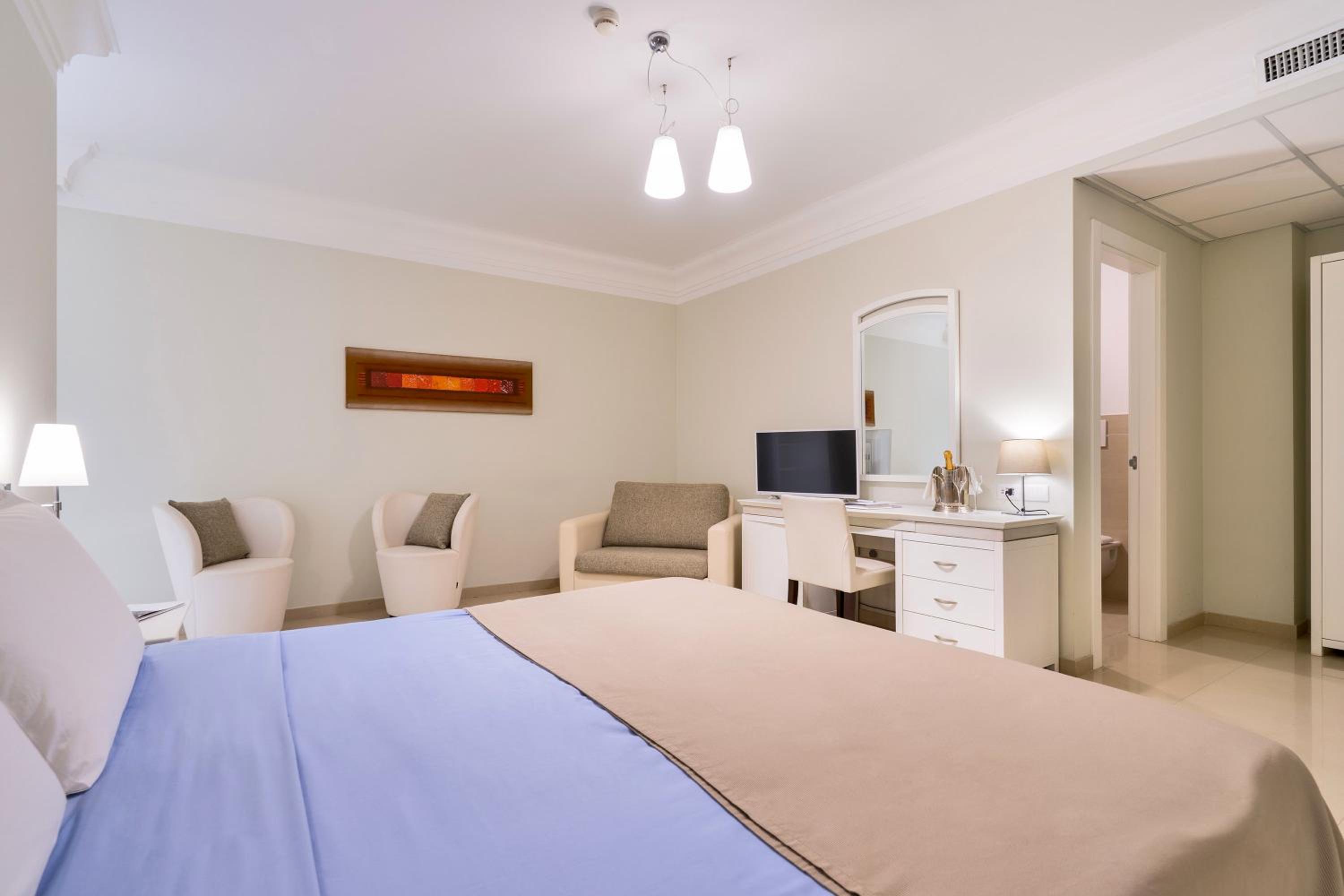 Triple Room photo 3