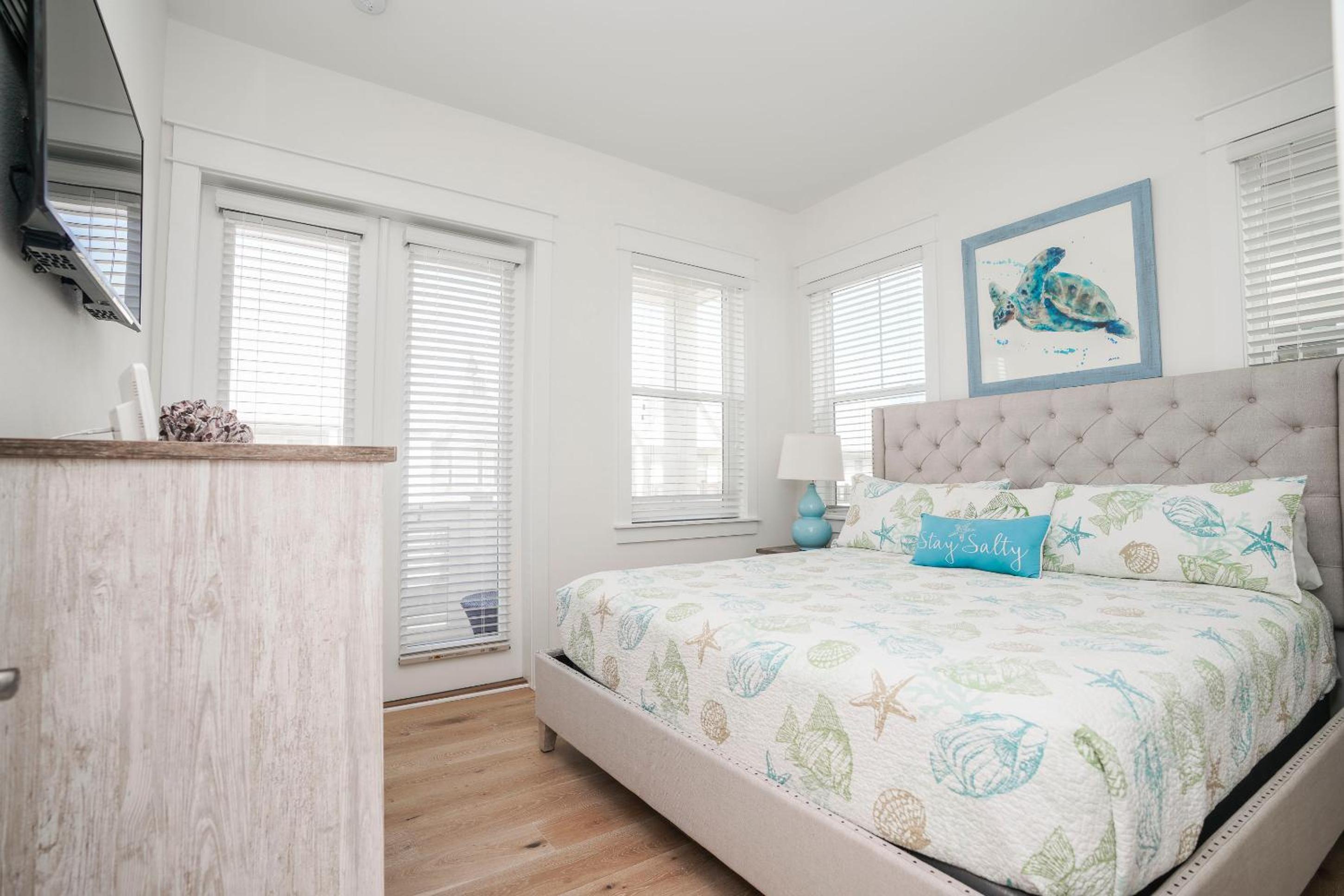 Two-Bedroom Townhouse - Photo 1