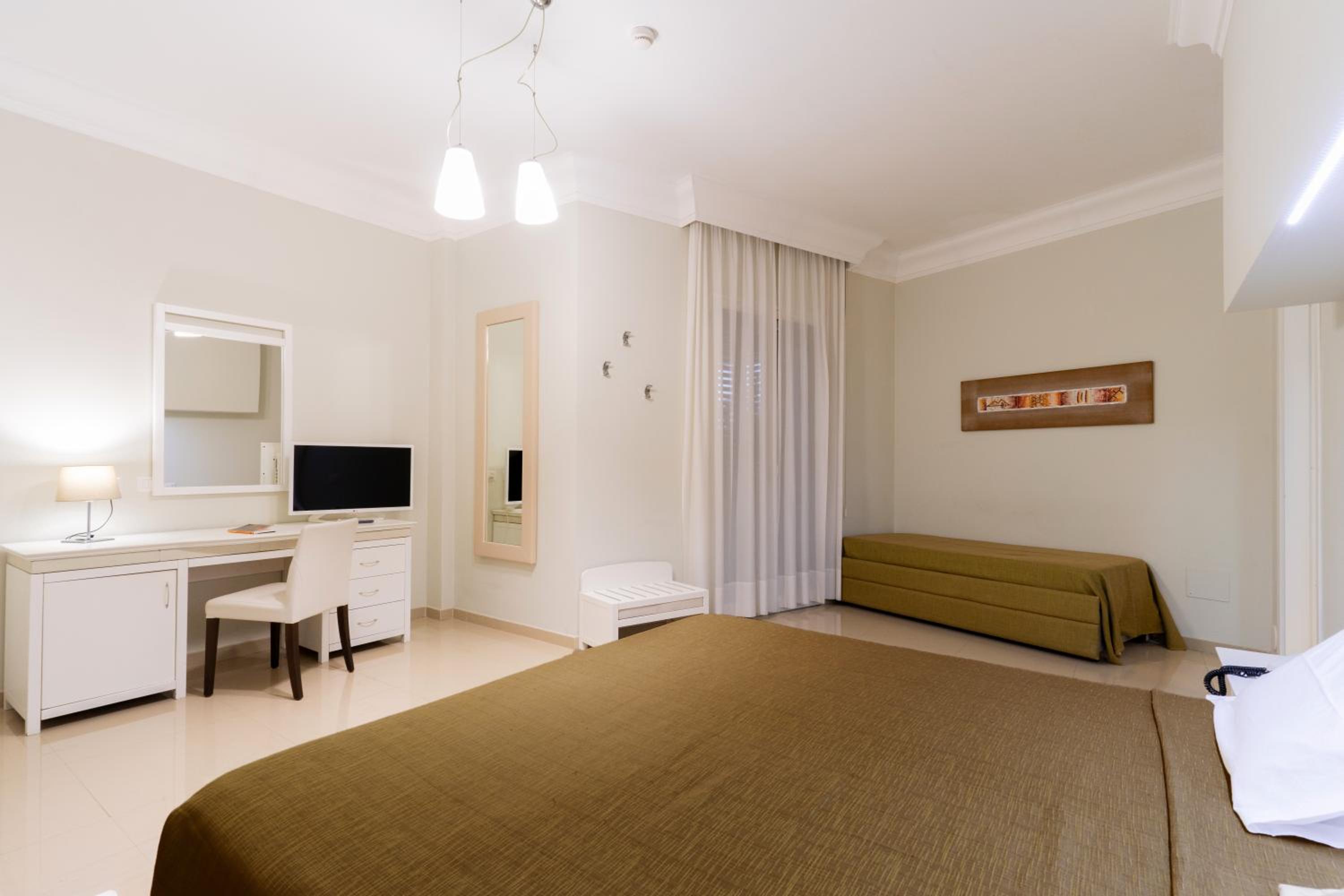 Quadruple Room photo 3