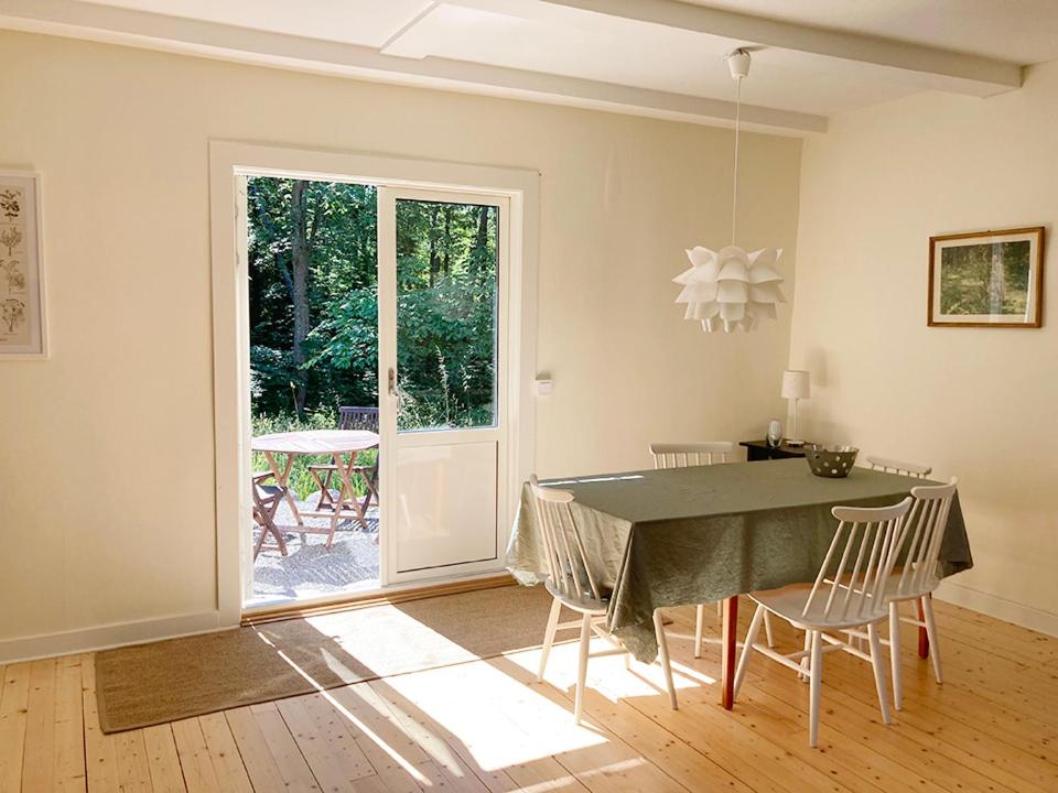 Two-Bedroom House photo 3