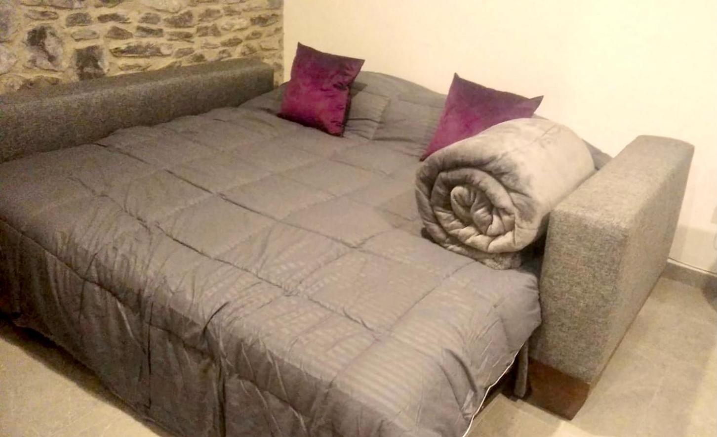 One-Bedroom Apartment - Photo 1